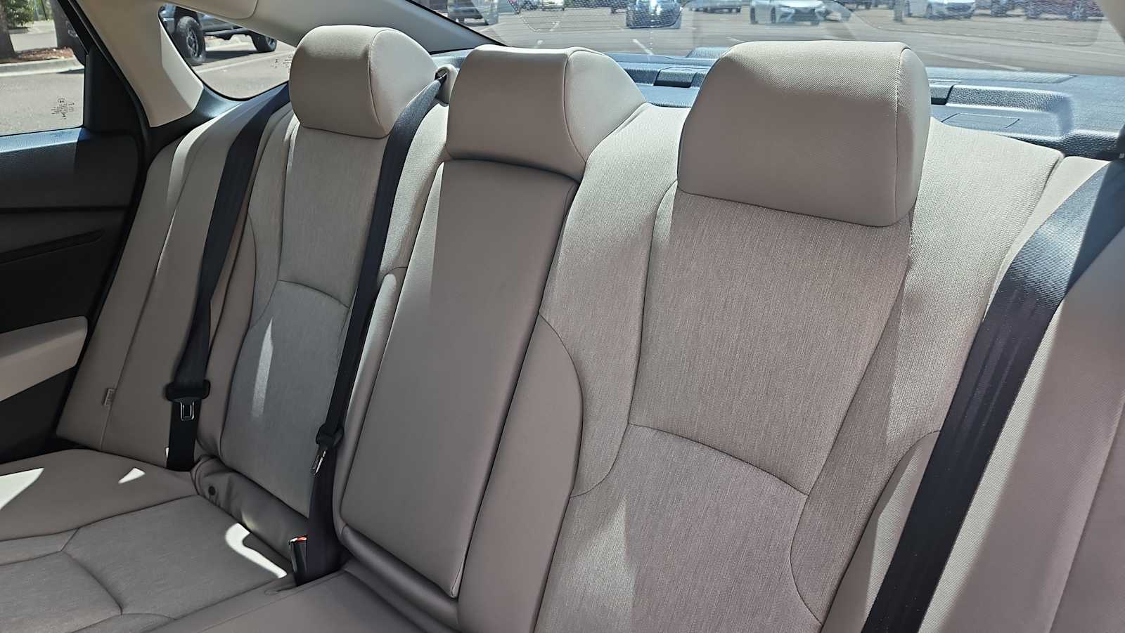 2025 Honda Accord LX - Photo 23