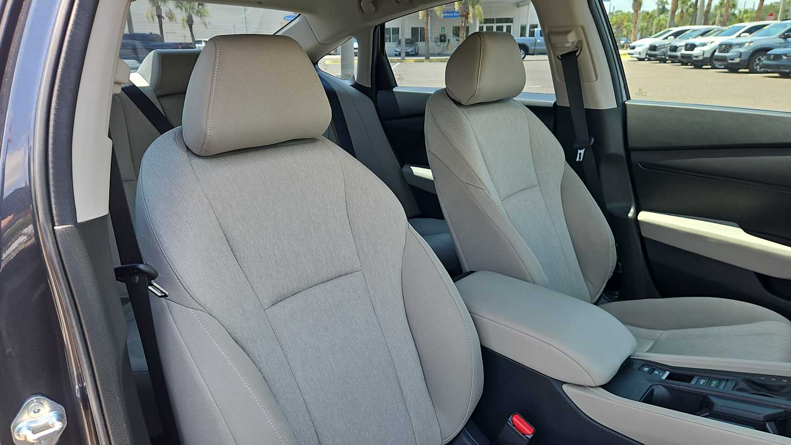 2025 Honda Accord LX - Photo 24