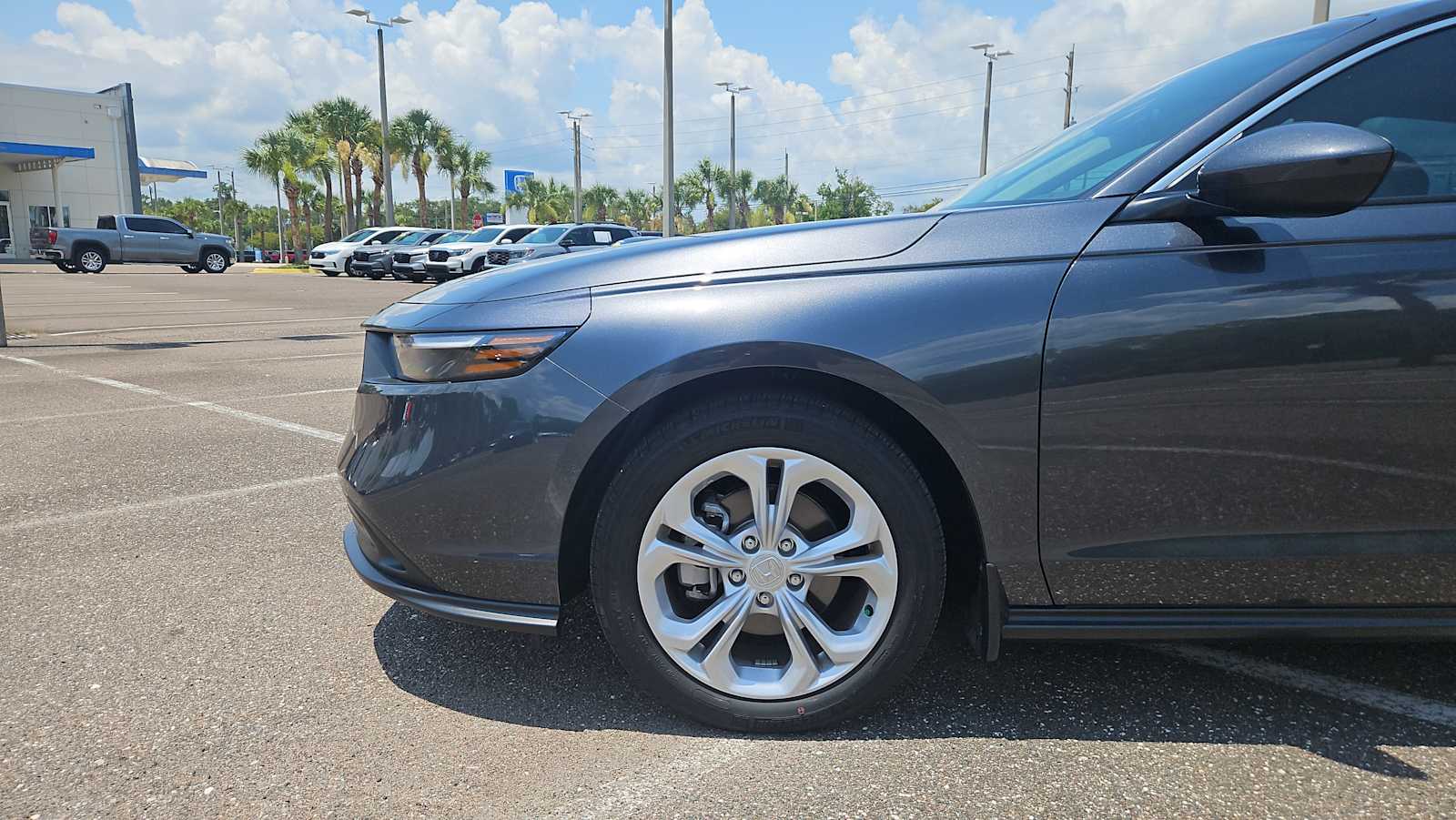 2025 Honda Accord LX - Photo 18