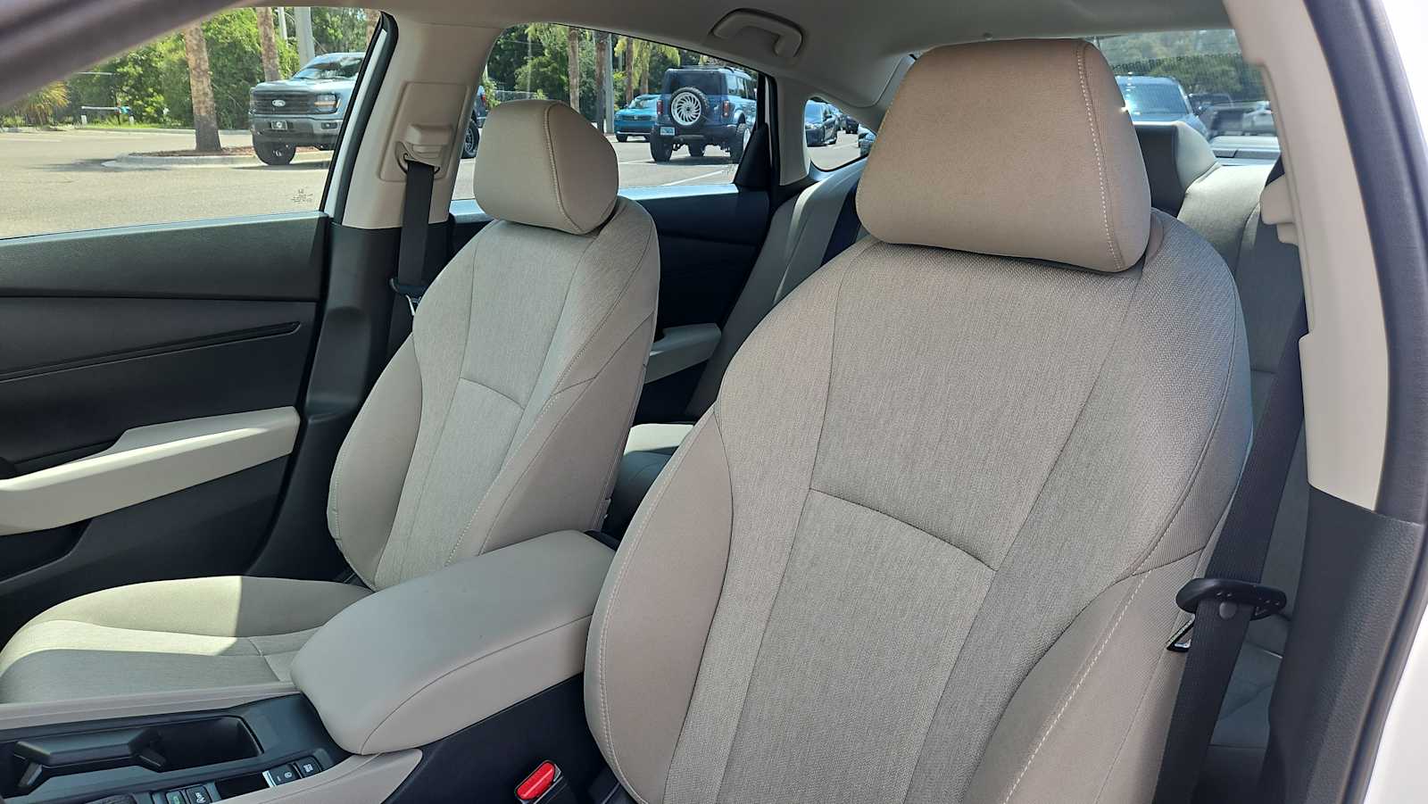 2025 Honda Accord LX - Photo 13