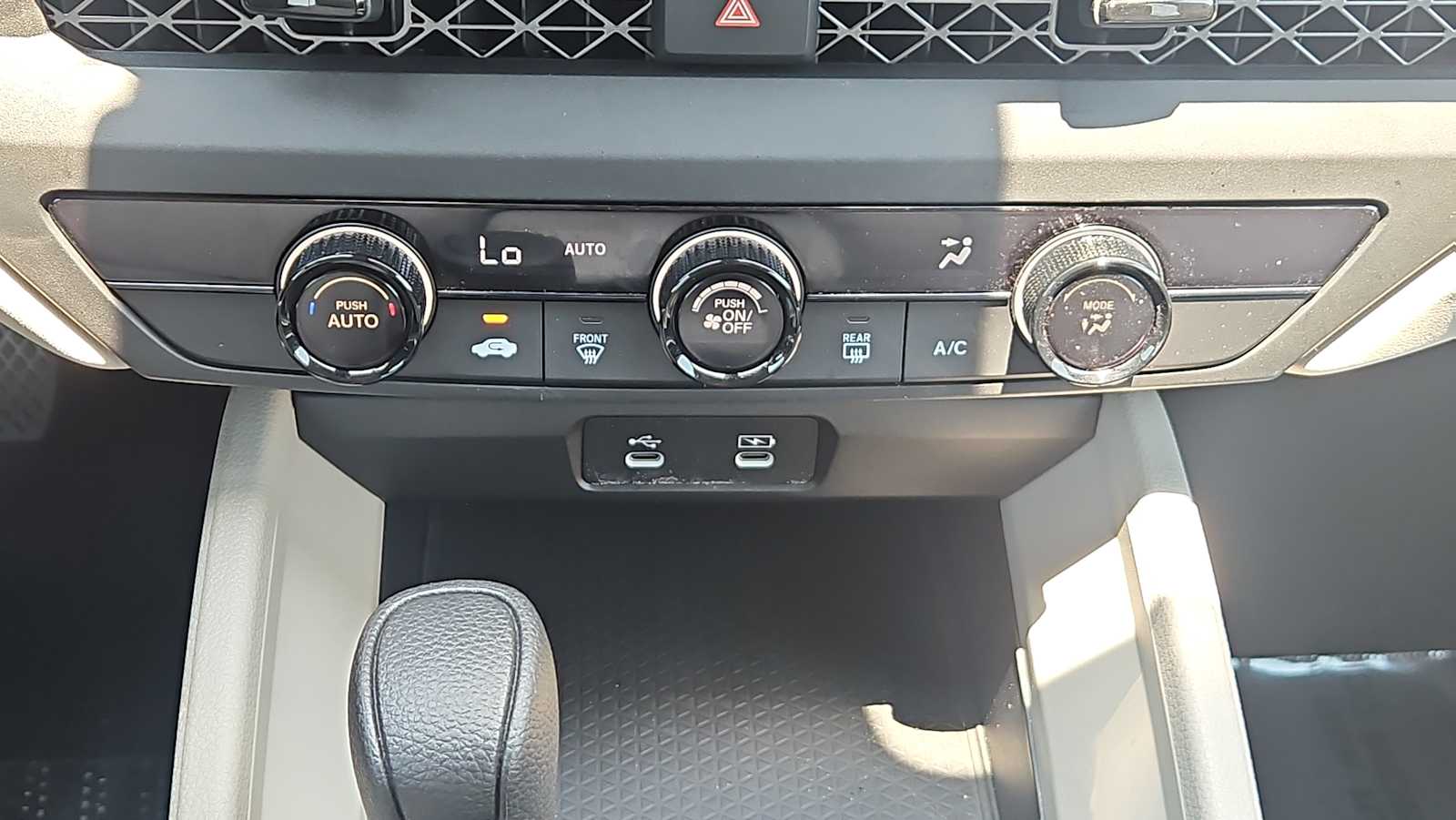 2025 Honda Accord LX - Photo 16