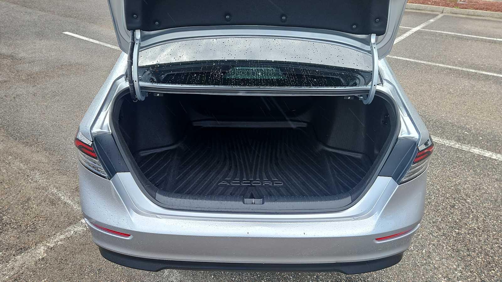 2024 Honda Accord EX - Photo 20