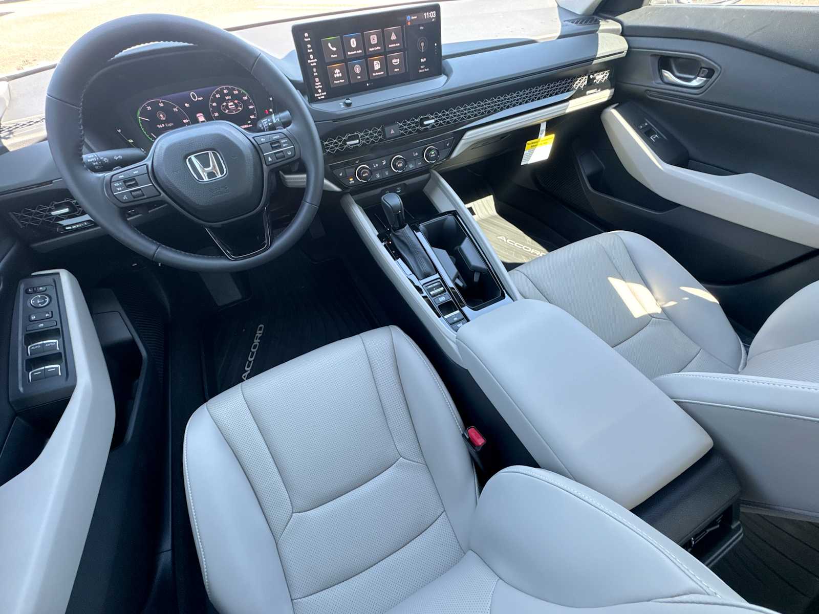 2026 Honda Accord Hybrid EX-L - Photo 23