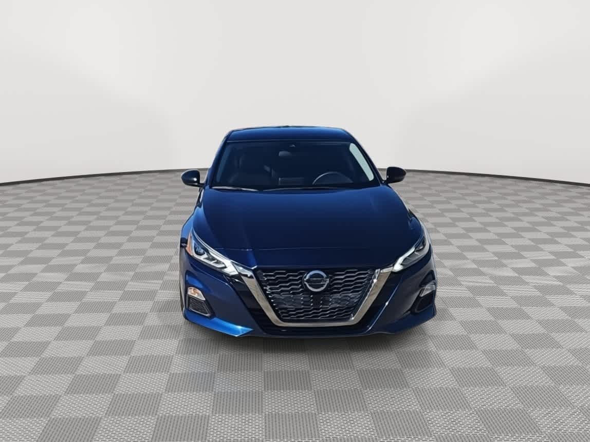 2022 Nissan Altima 2.5 SR 3