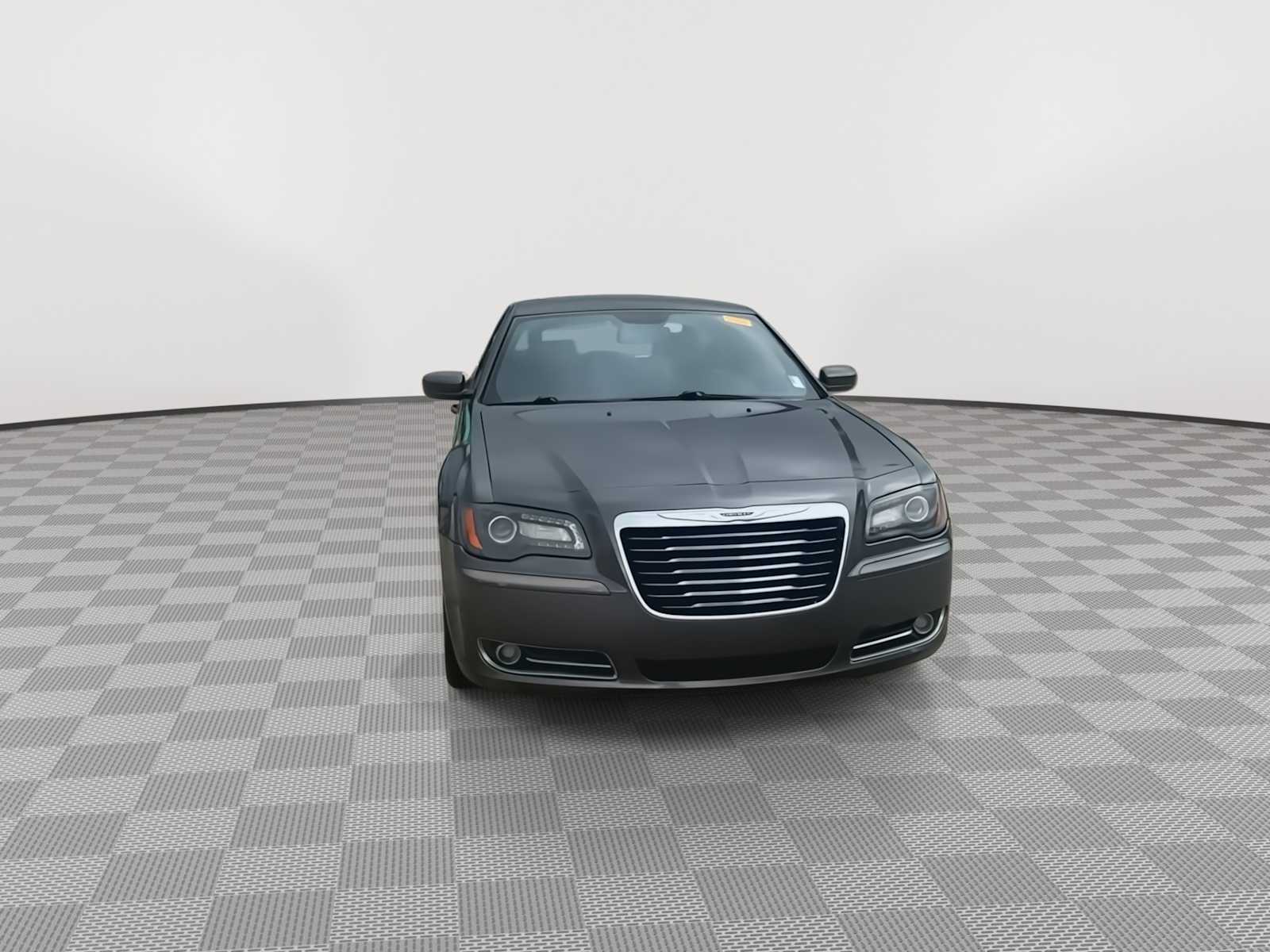 2013 Chrysler 300 300S 3