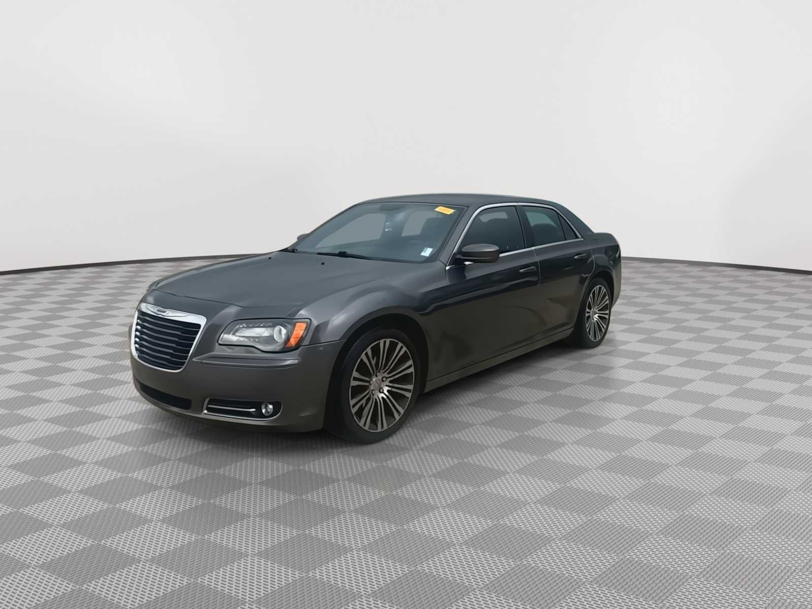 2013 Chrysler 300 300S 4