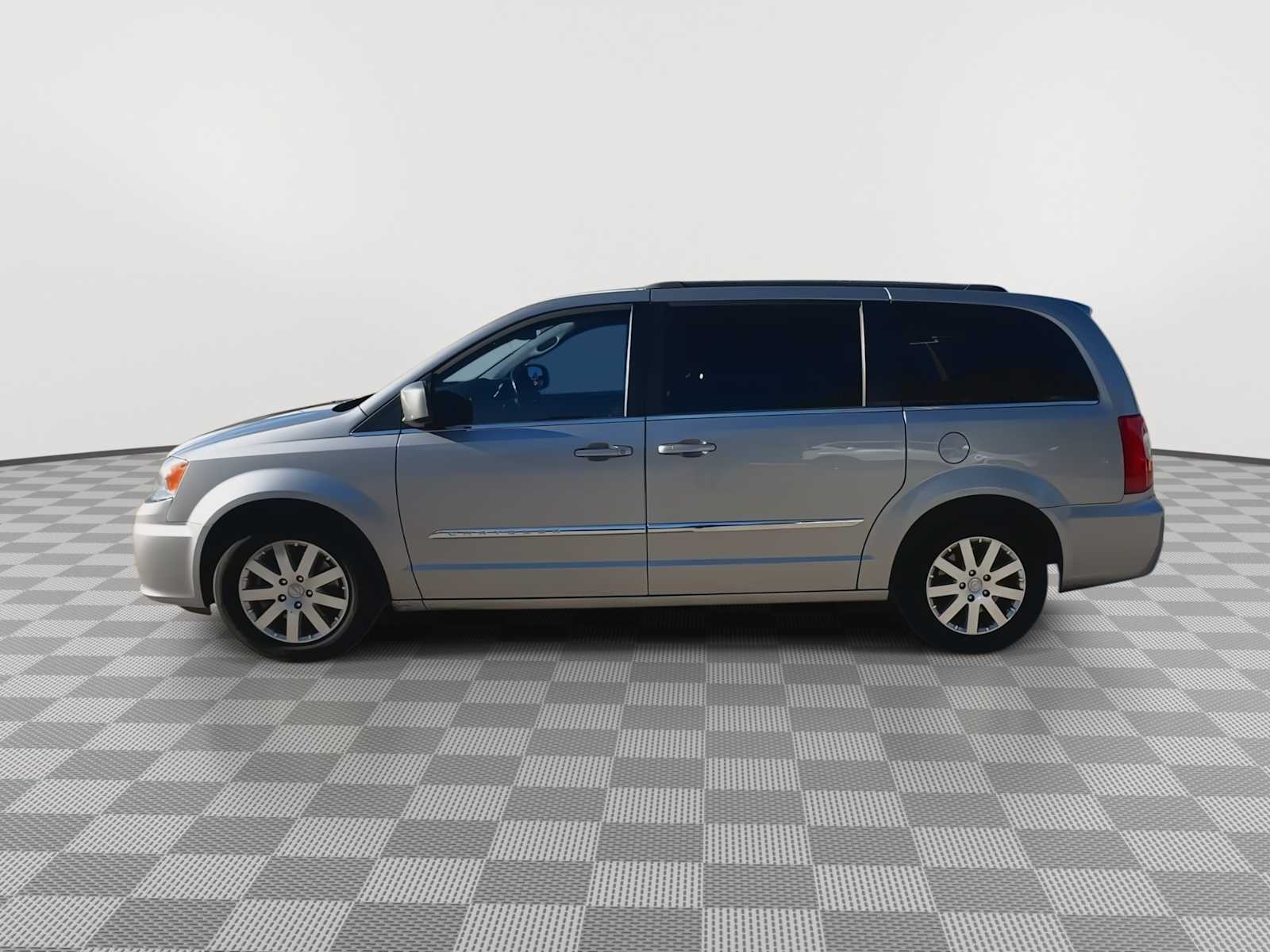 2015 Chrysler Town & Country Touring 5