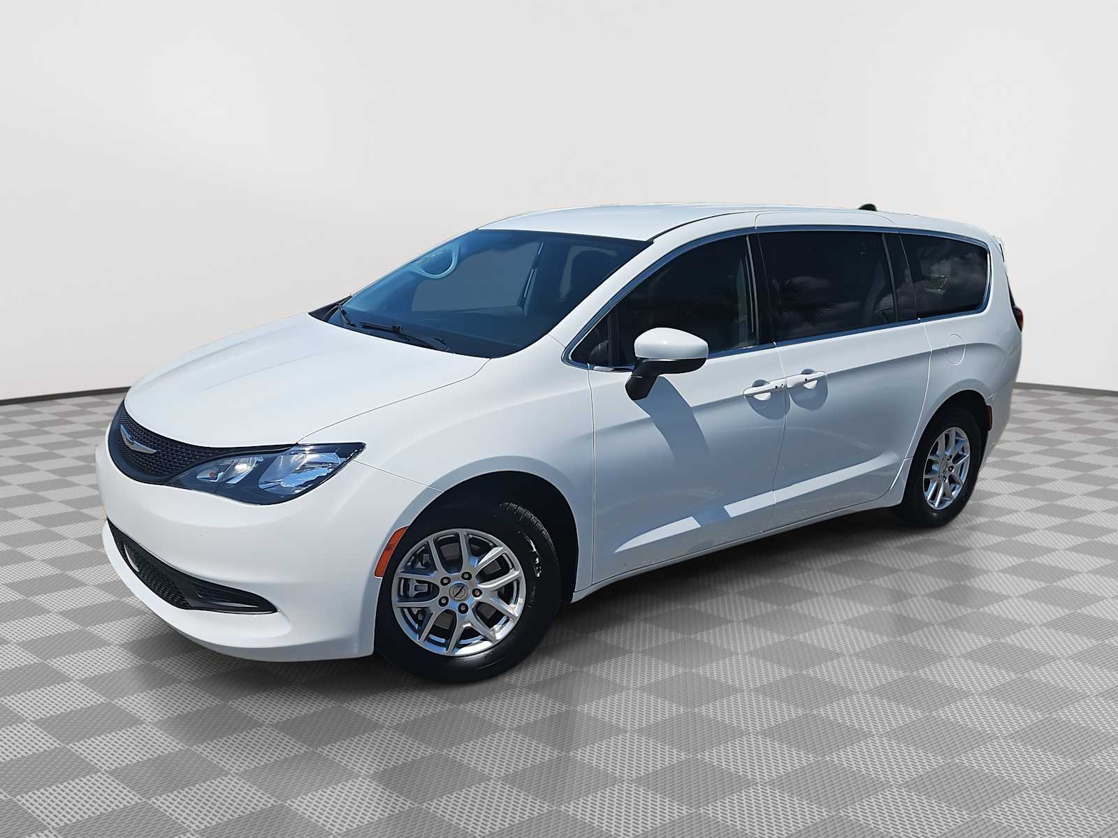 2023 Chrysler Voyager