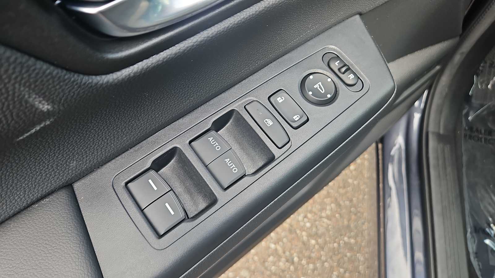 2026 Honda CR-V EX - Photo 15