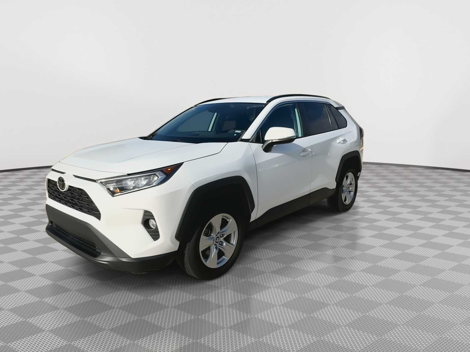 2021 Toyota RAV4 XLE 4