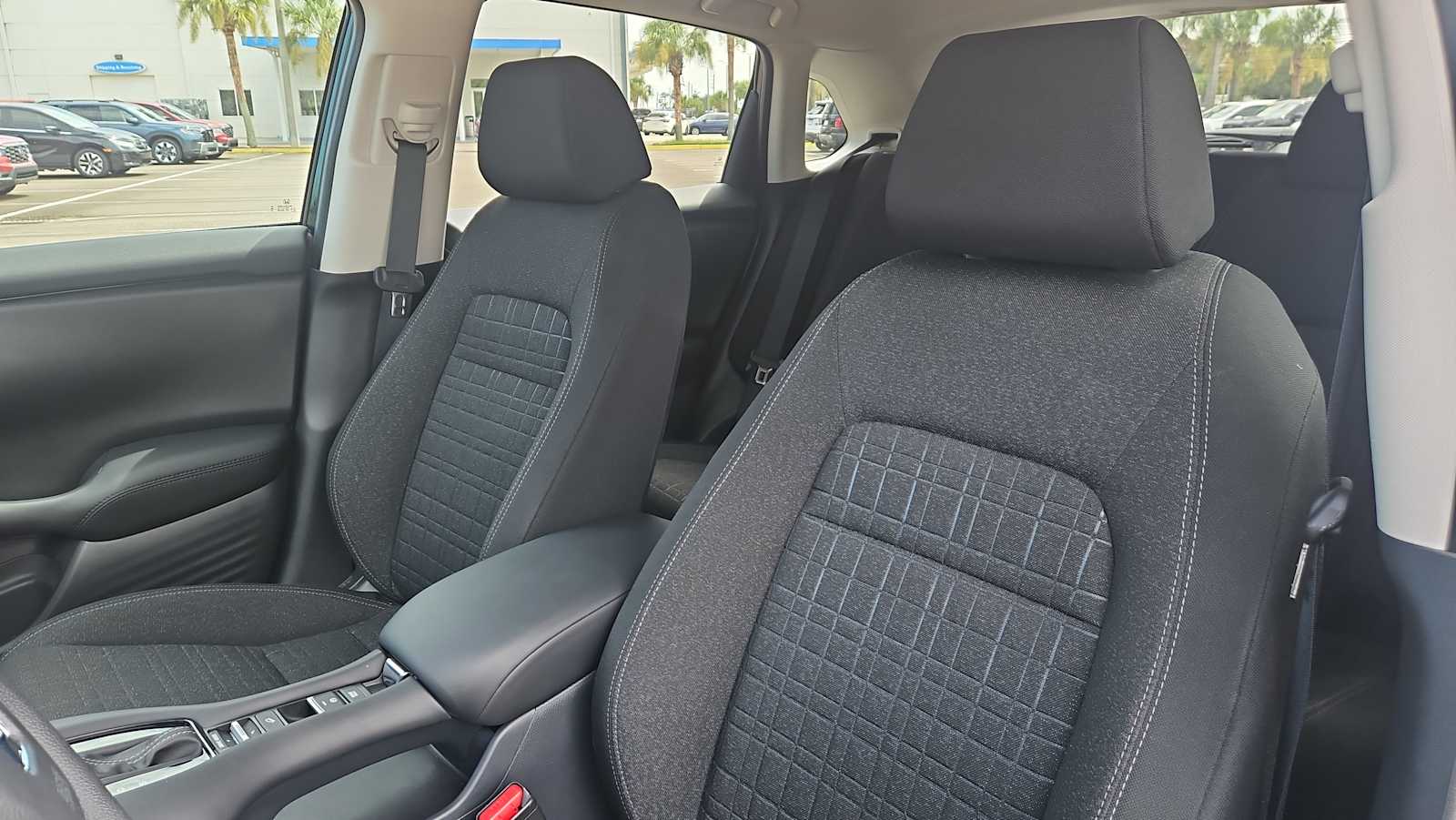 2026 Honda HR-V LX - Photo 13