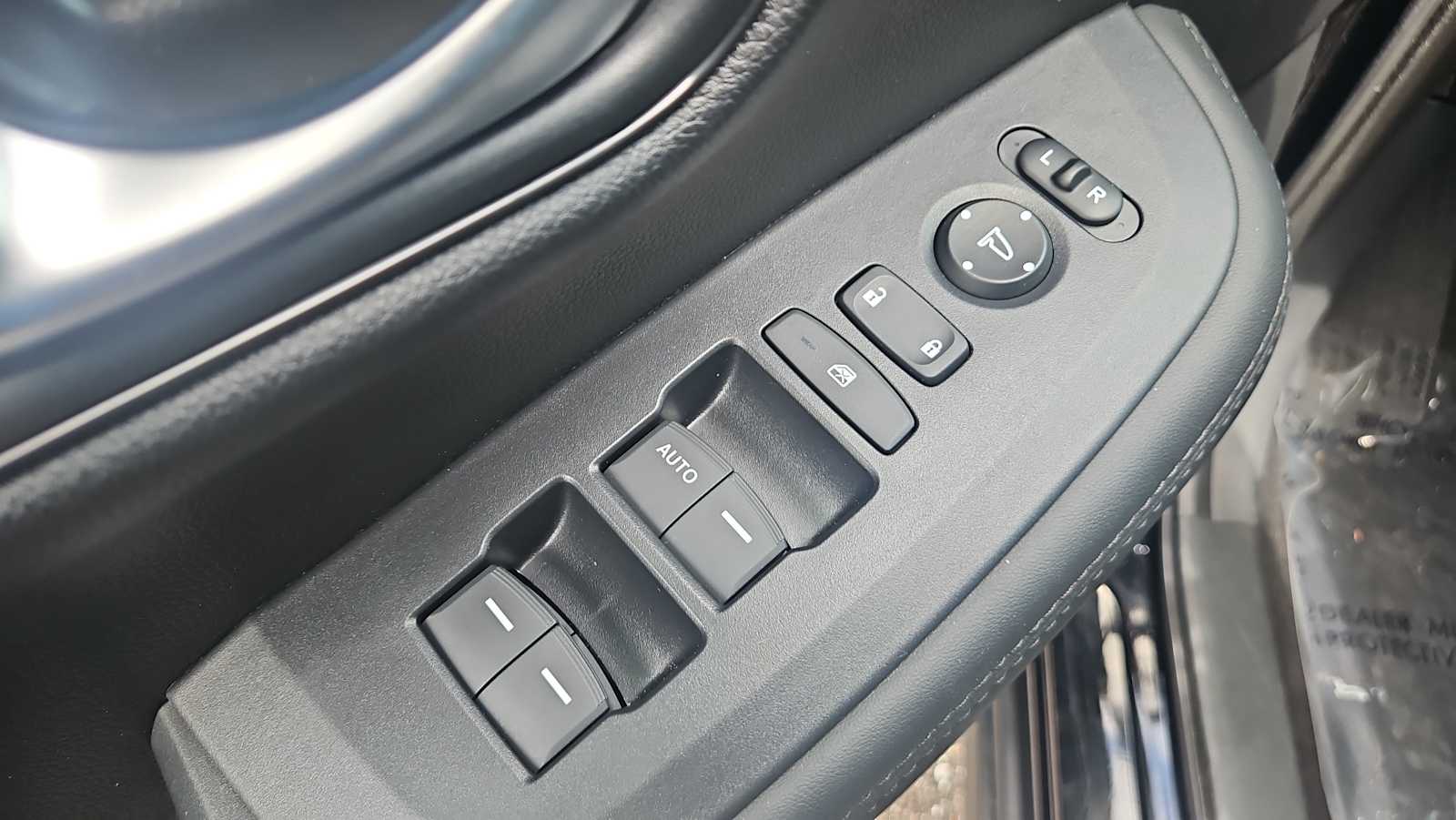 2026 Honda HR-V LX - Photo 15