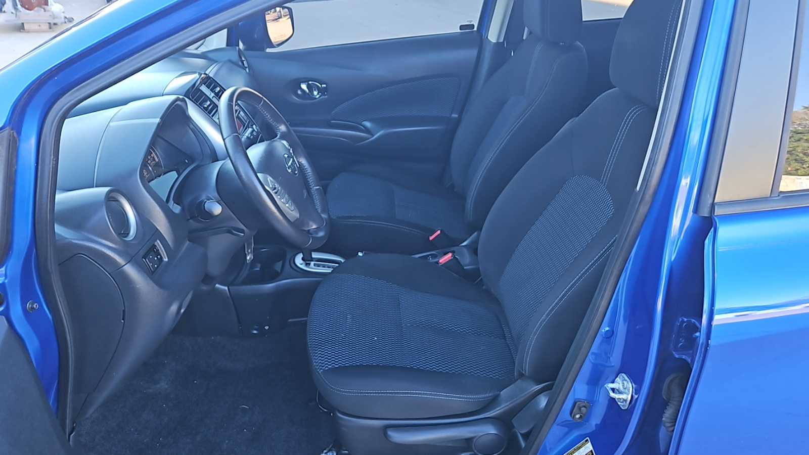 2015 Nissan Versa Note SV 18