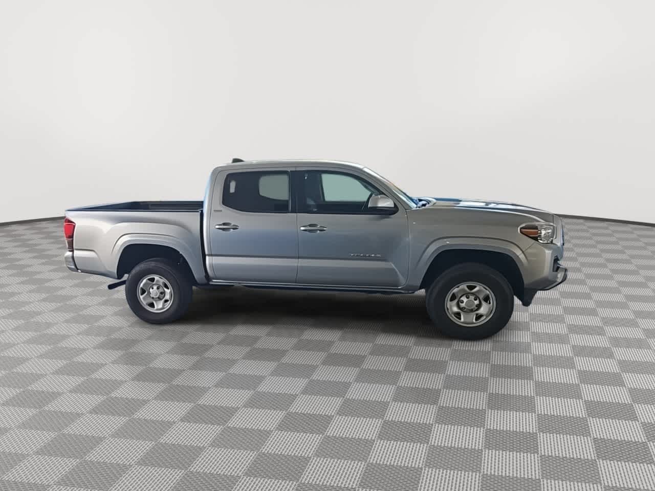 2022 Toyota Tacoma SR5 Double Cab 5 Bed I4 AT 9