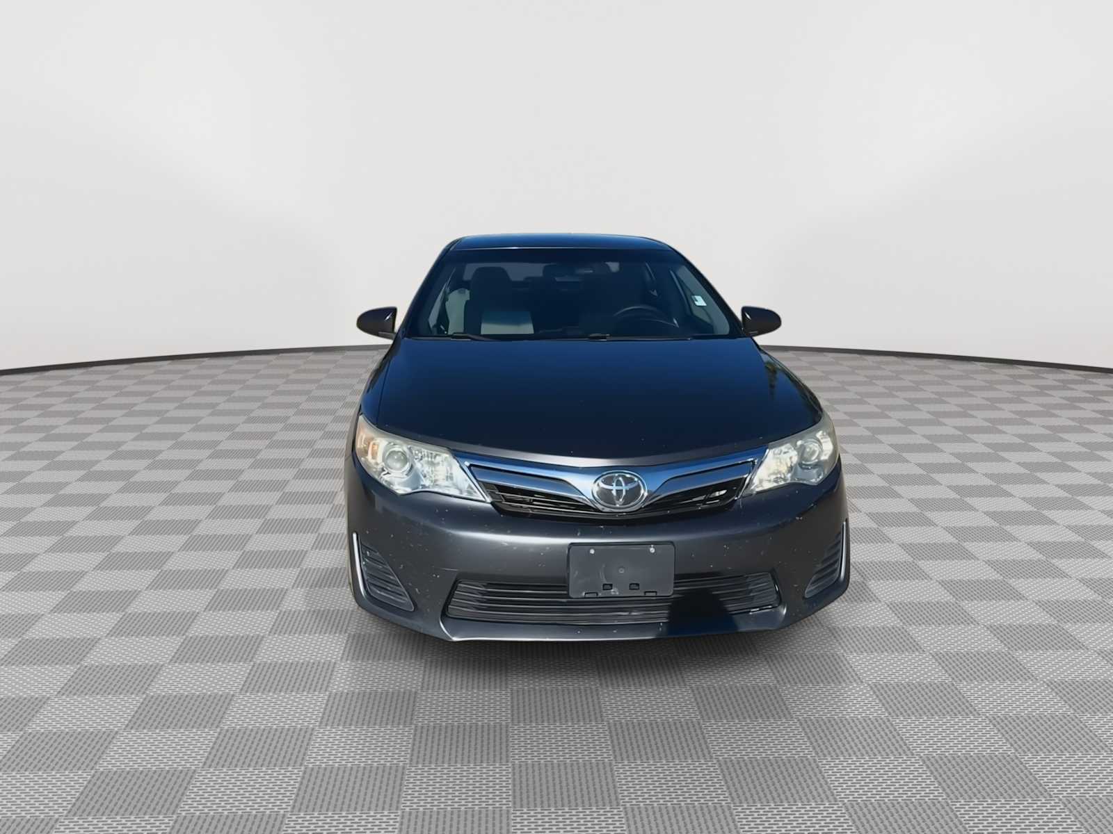 2013 Toyota Camry LE 3