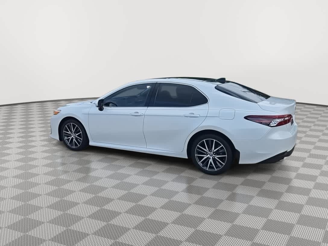 2023 Toyota Camry XLE V6 6