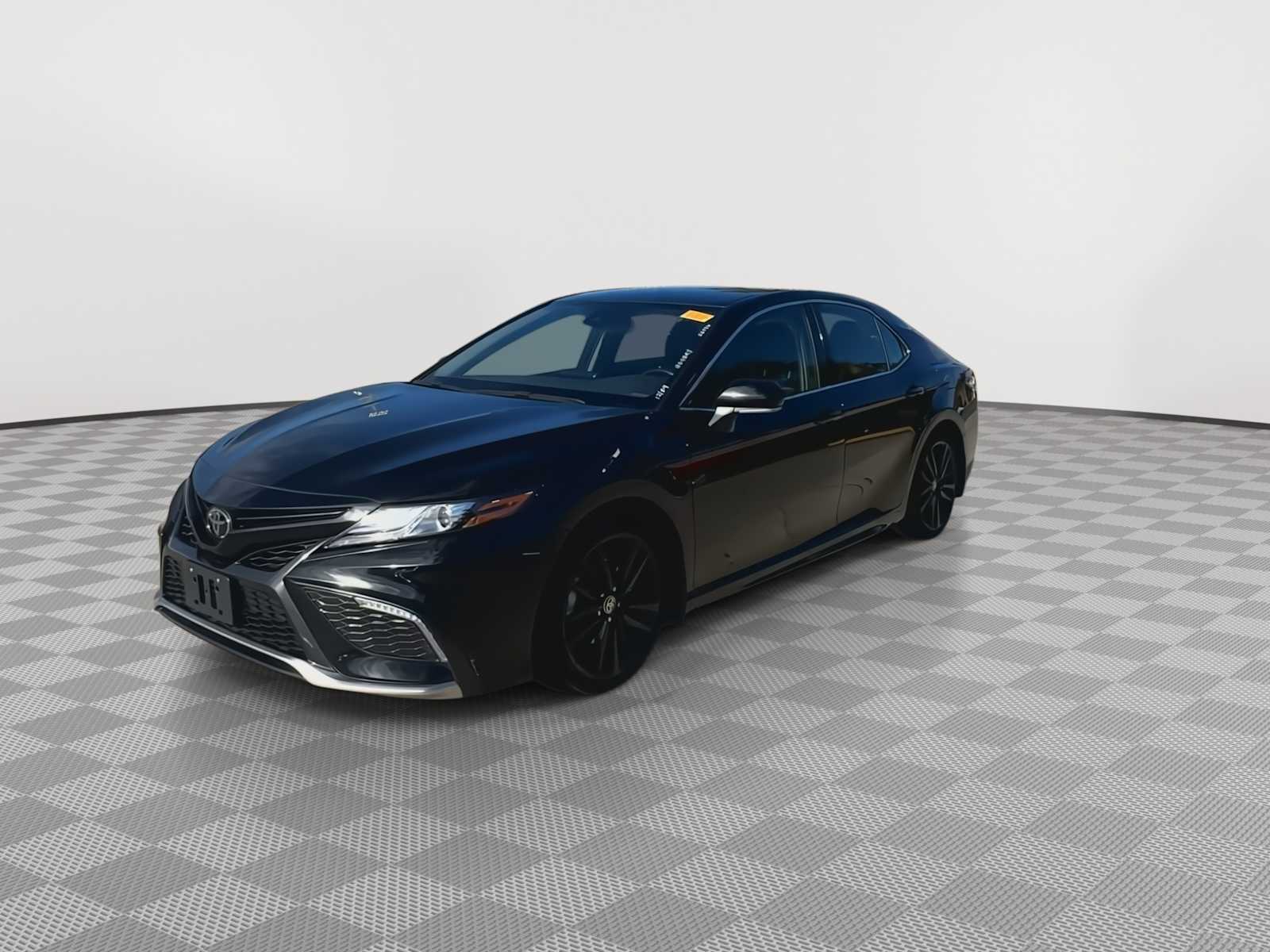 2023 Toyota Camry XSE 2