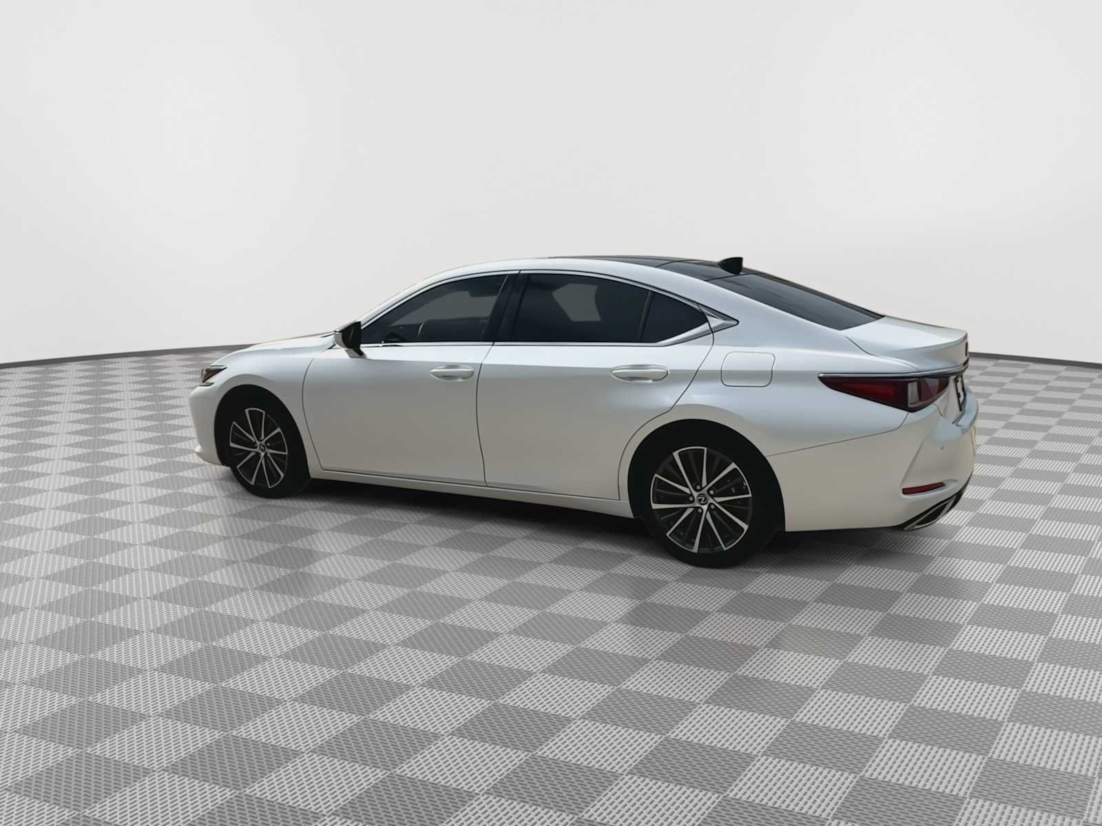 2023 Lexus ES  6