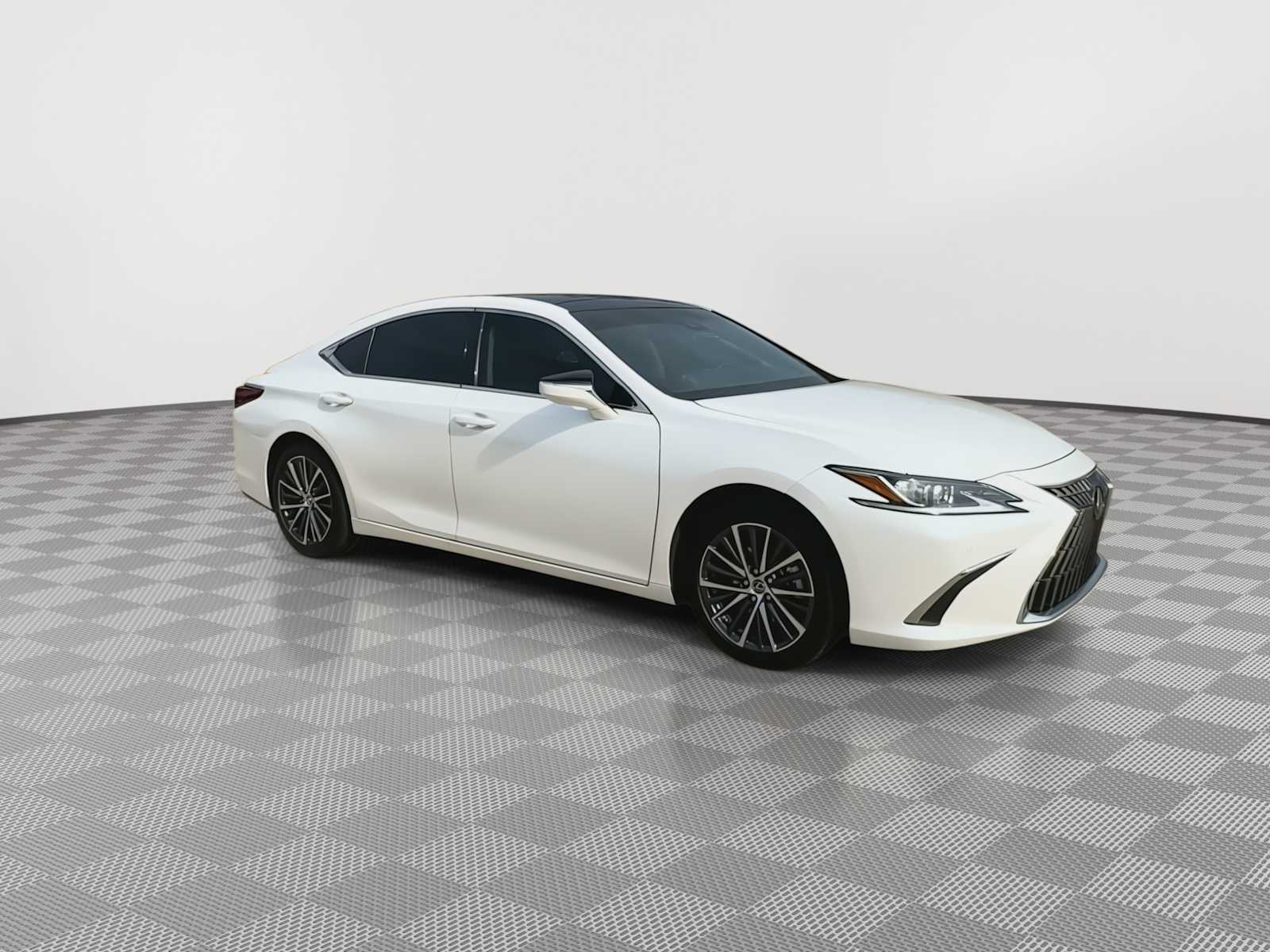 2023 Lexus ES  2