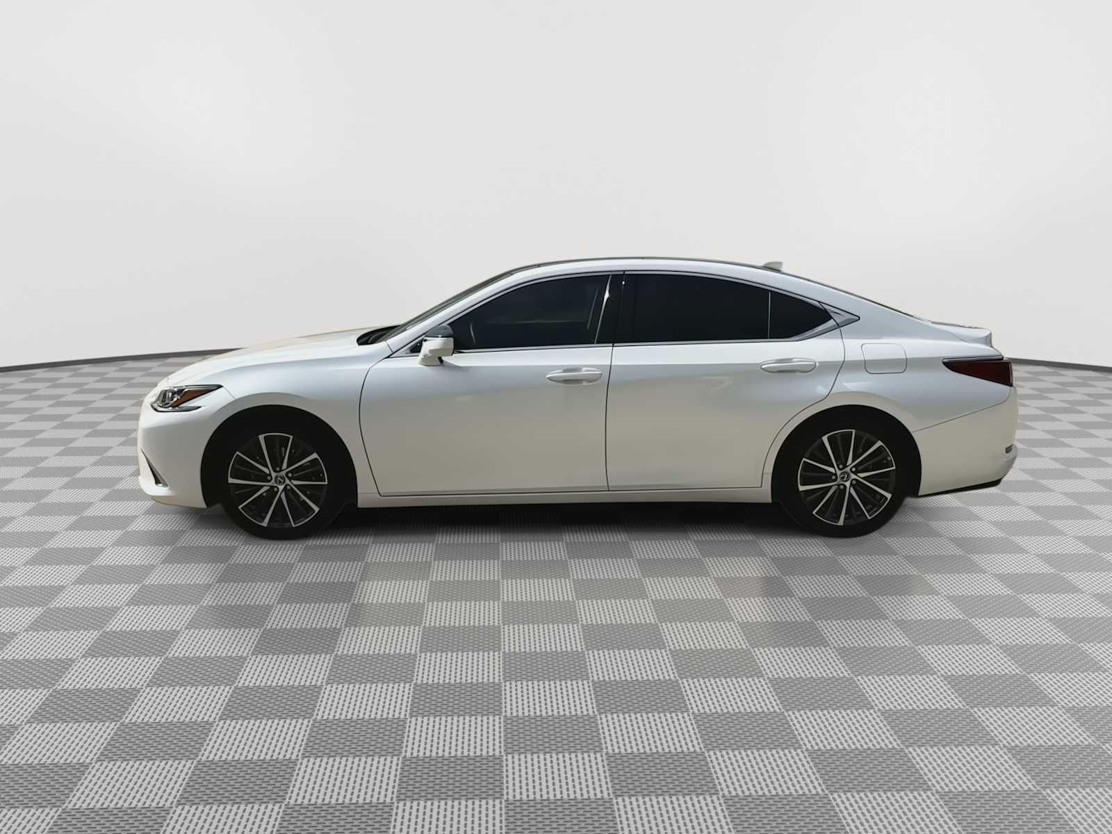 2023 Lexus ES  5