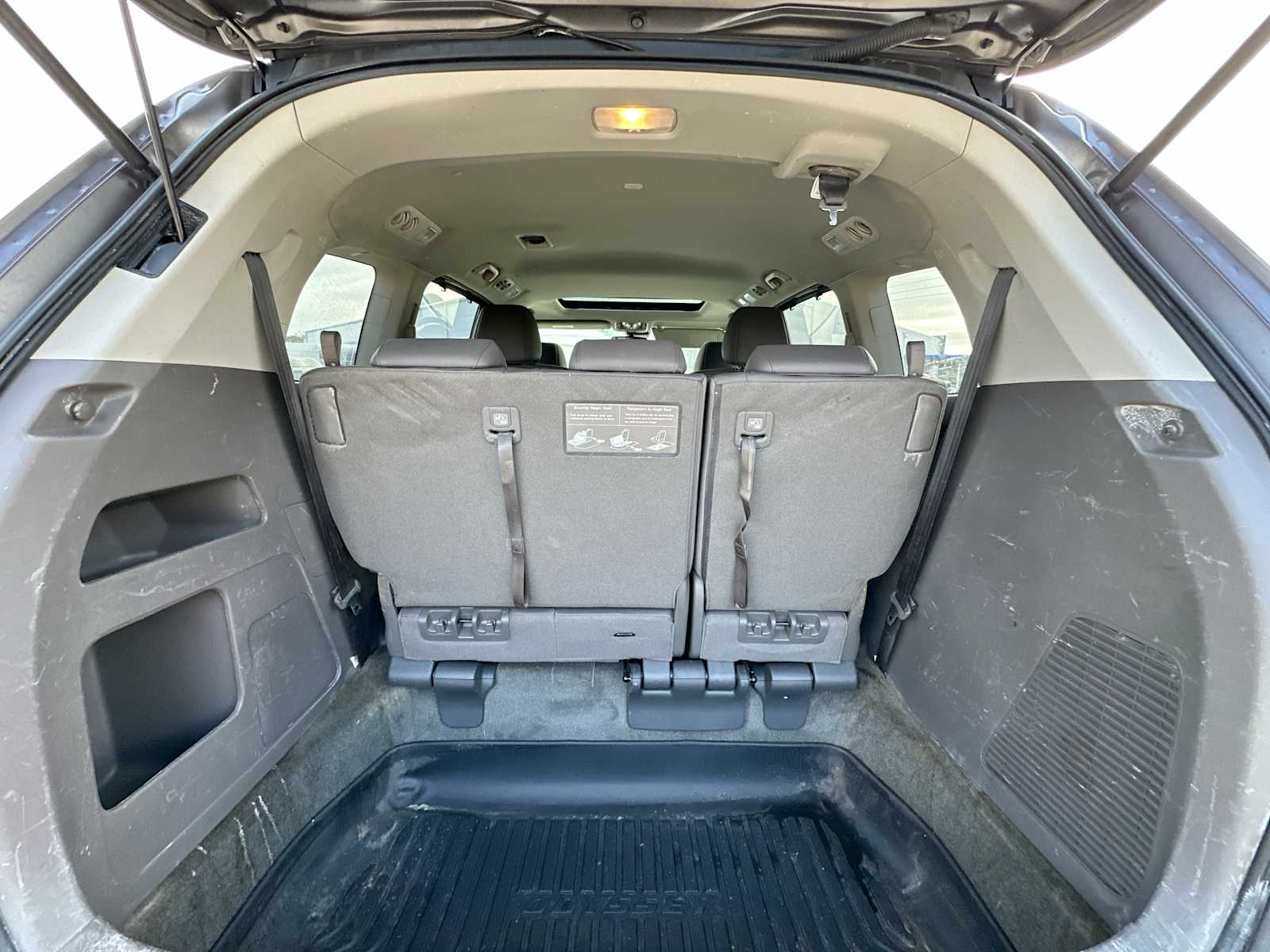 2016 Honda Odyssey EX-L 20