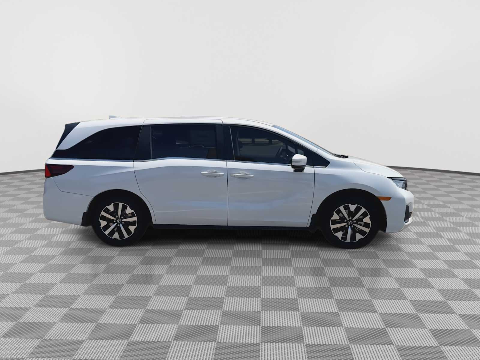 2026 Honda Odyssey EX-L - Photo 9