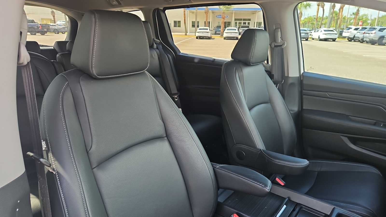 2024 Honda Odyssey EX-L - Photo 27