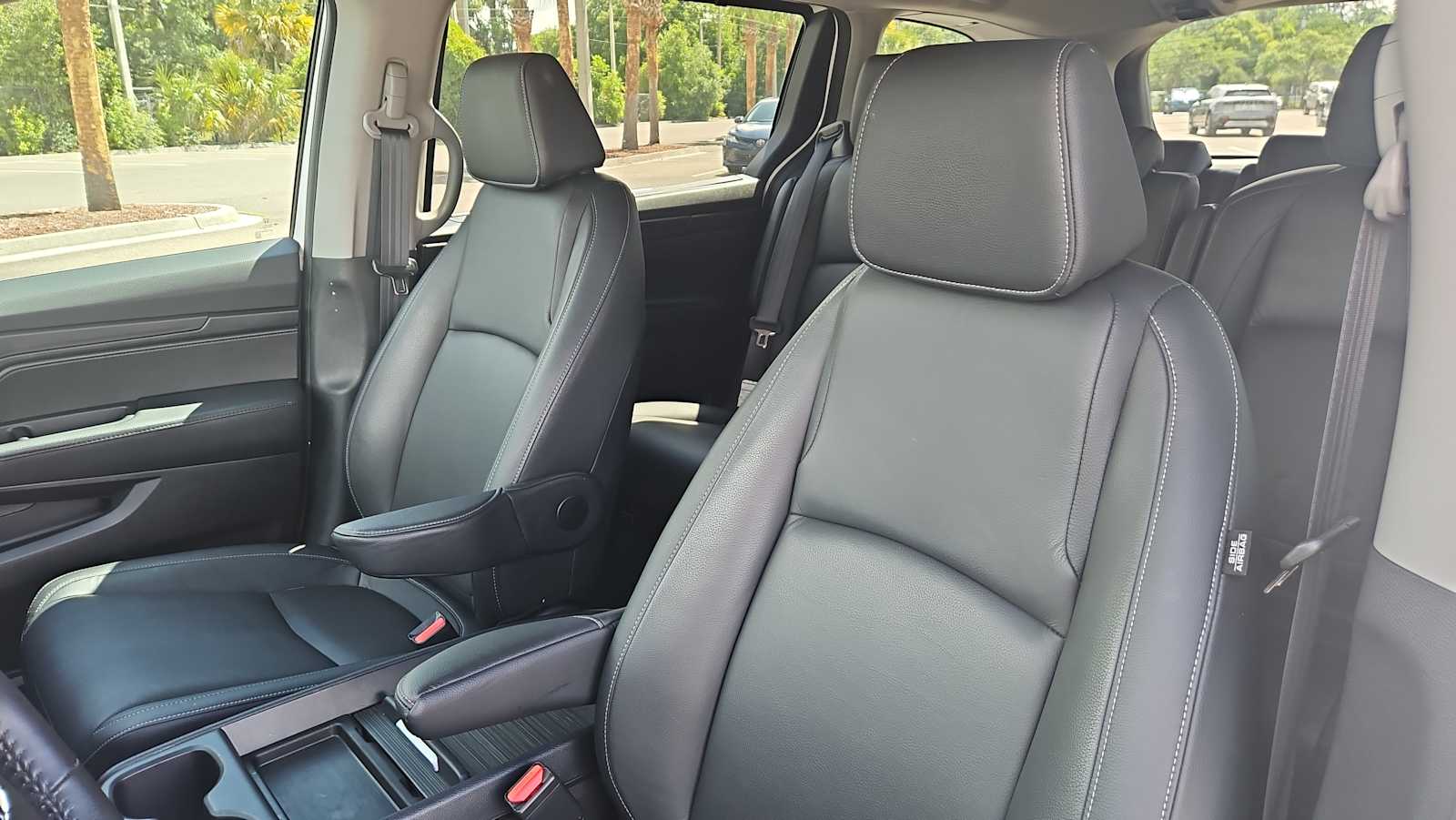 2024 Honda Odyssey EX-L - Photo 13