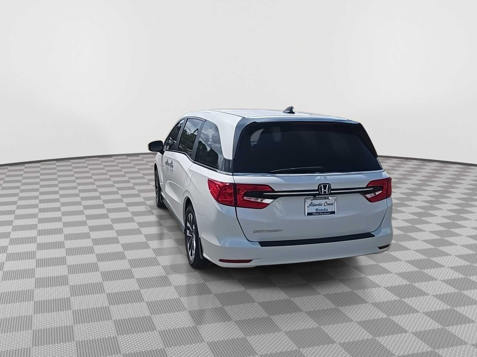 2024 Honda Odyssey EX-L - Photo 7
