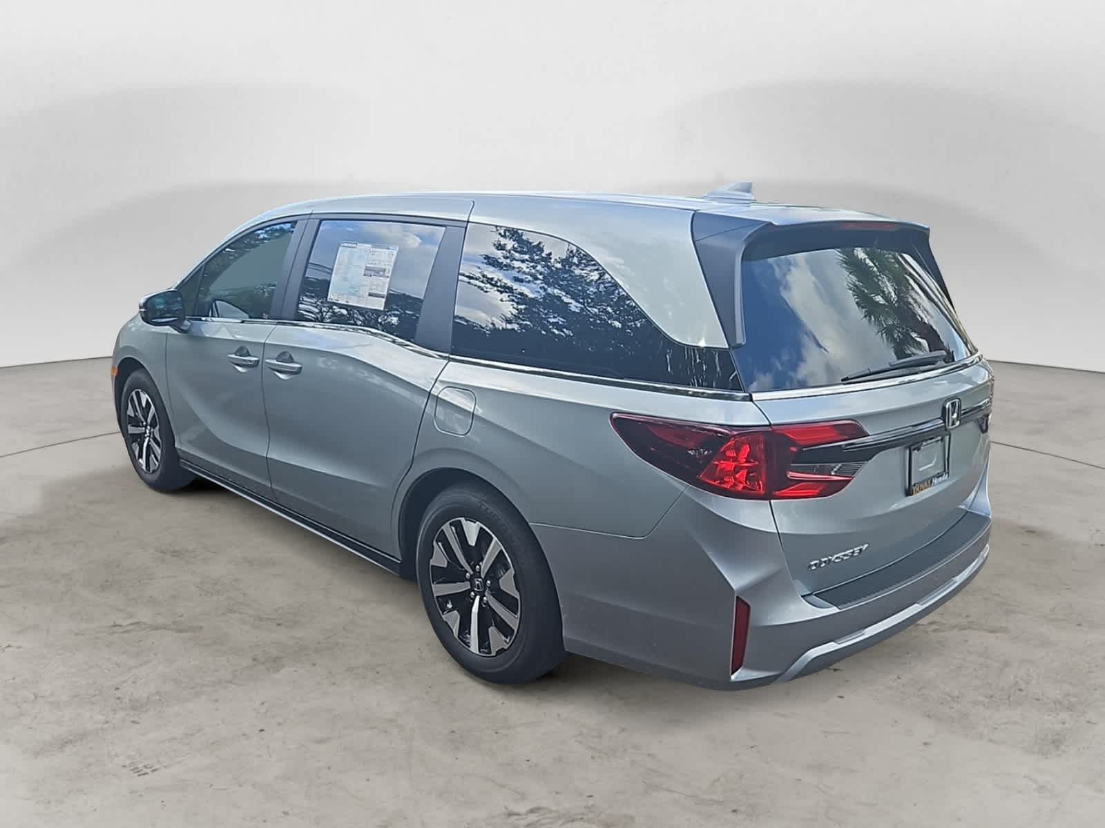 2025 Honda Odyssey EX-L 3