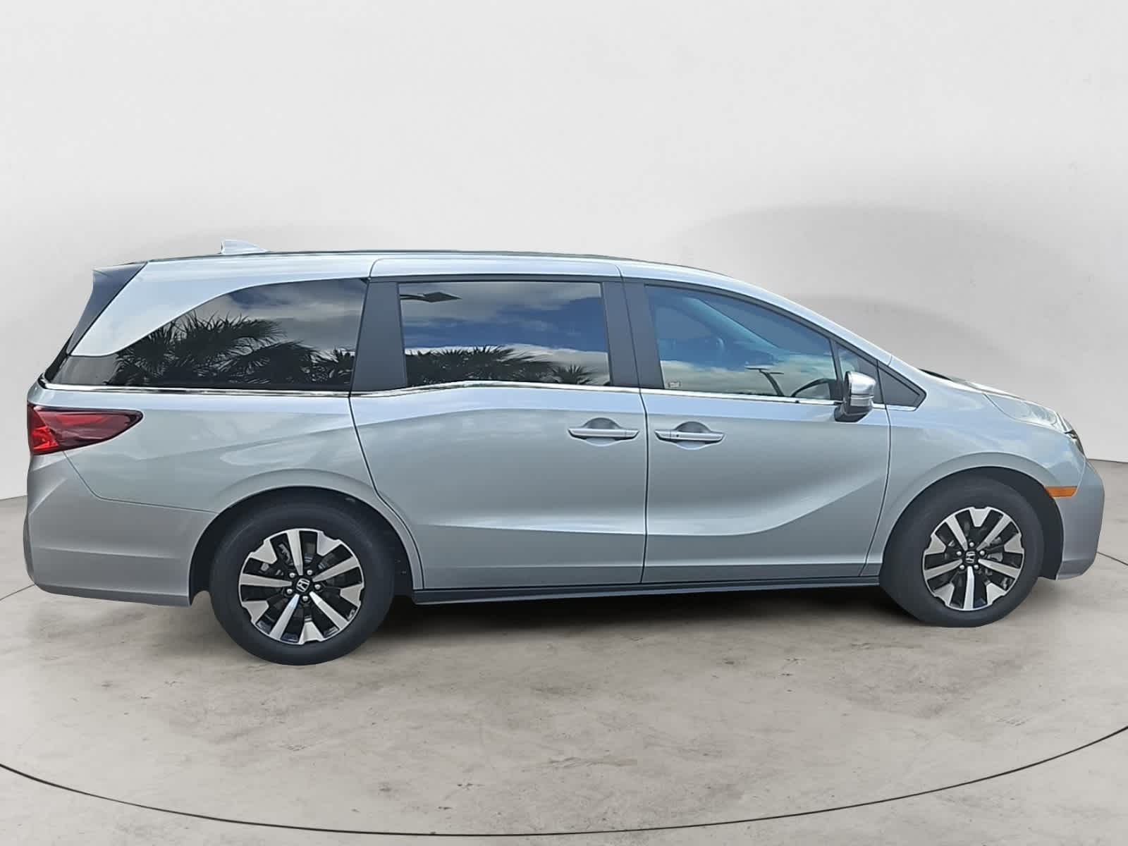 2025 Honda Odyssey EX-L 6