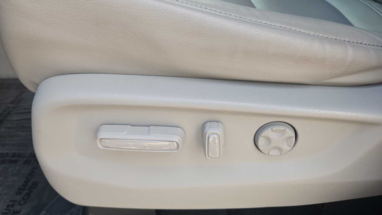 2022 Honda Odyssey EX-L - Photo 14