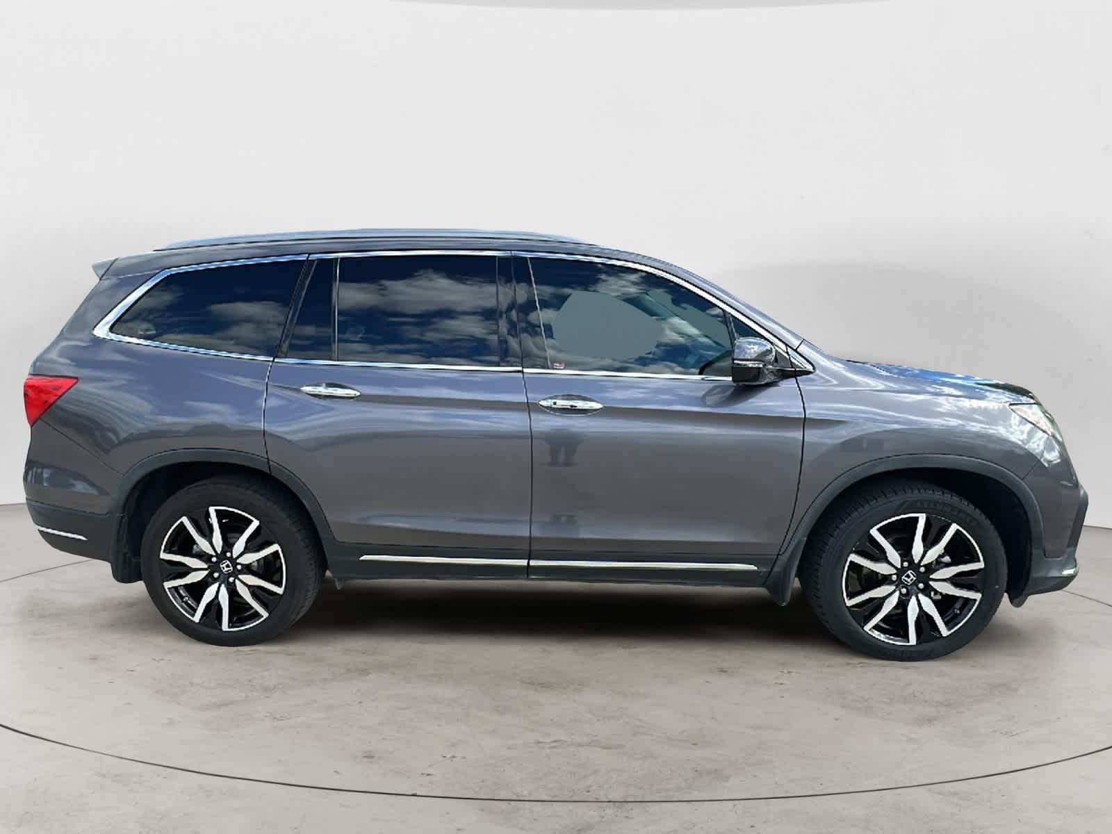 2021 Honda Pilot Touring 8-Passenger 6