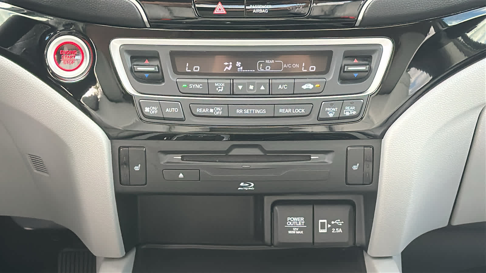 2021 Honda Pilot Touring 8-Passenger 16