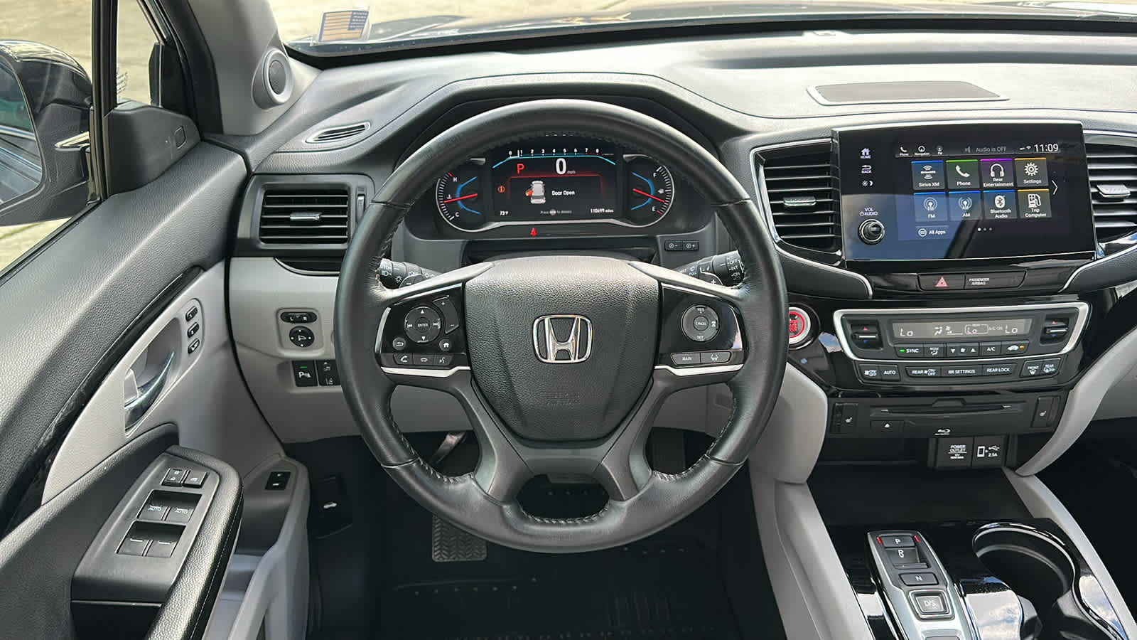 2021 Honda Pilot Touring 8-Passenger 14