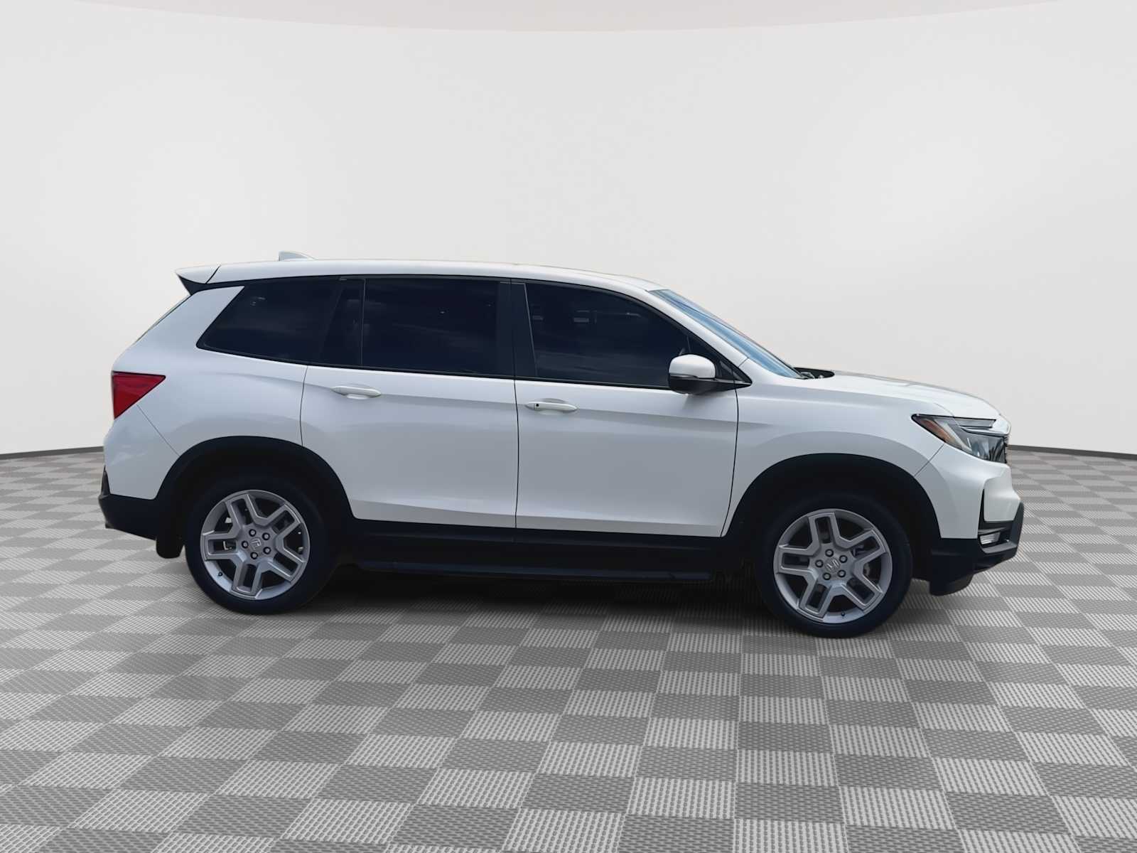 2024 Honda Passport EX-L - Photo 9