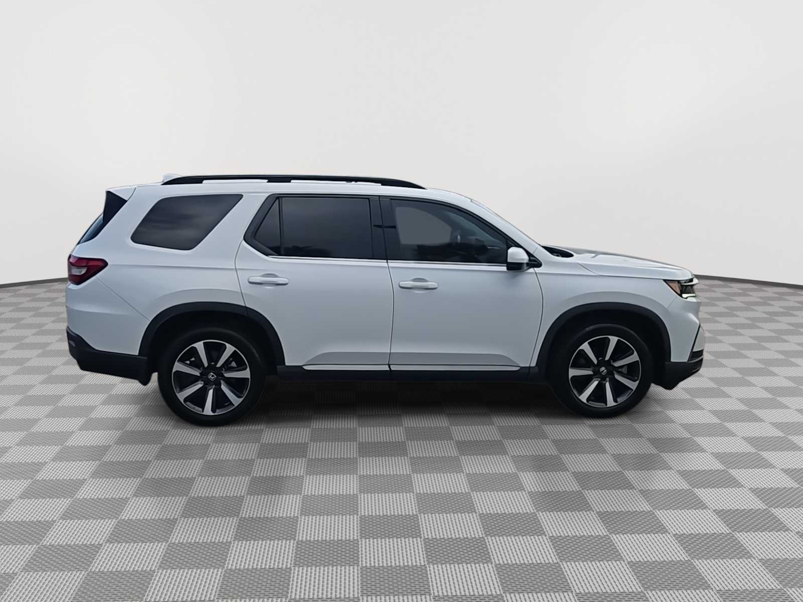 2023 Honda Pilot Touring - Photo 9