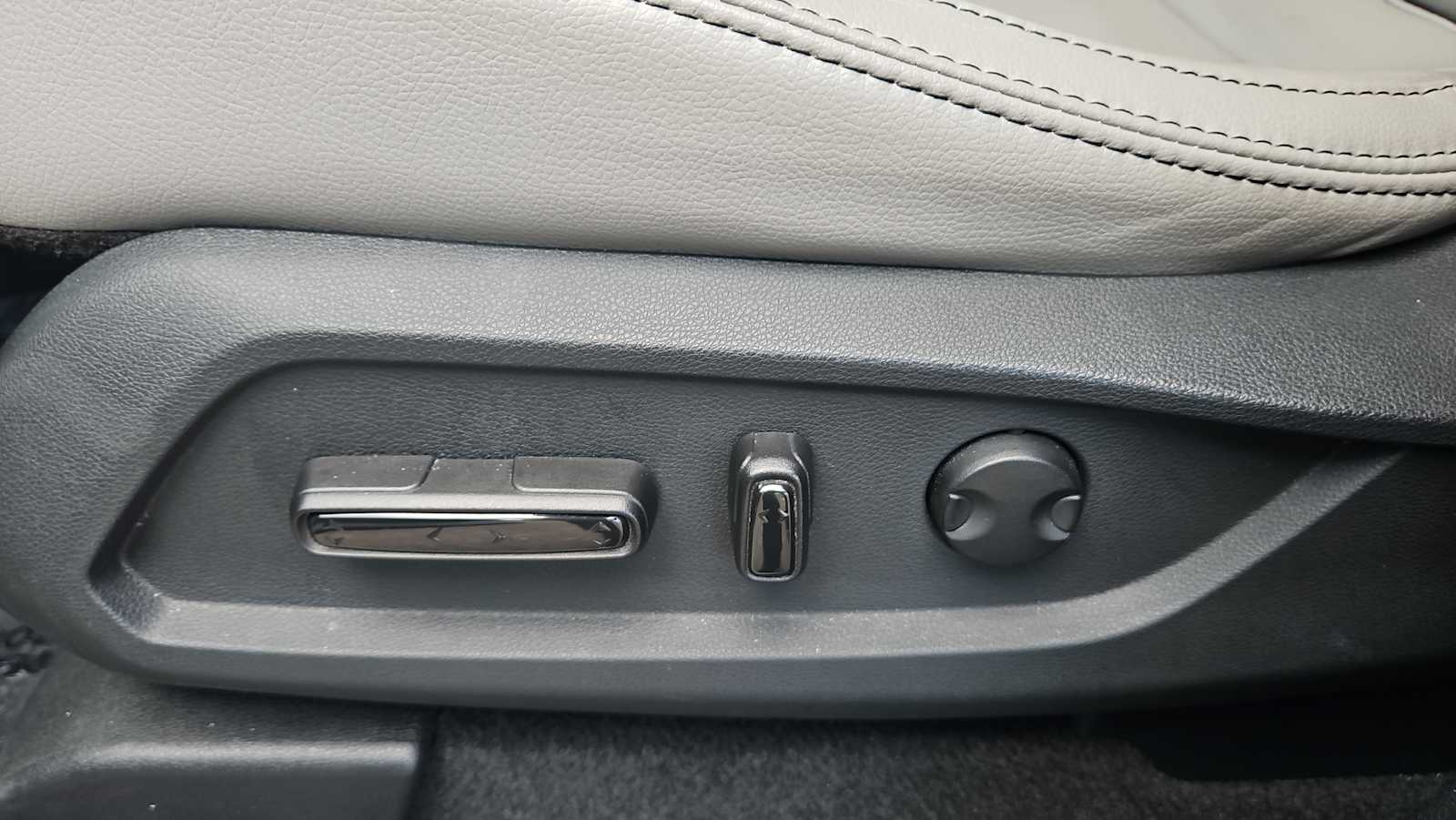 2023 Honda Pilot Touring - Photo 14