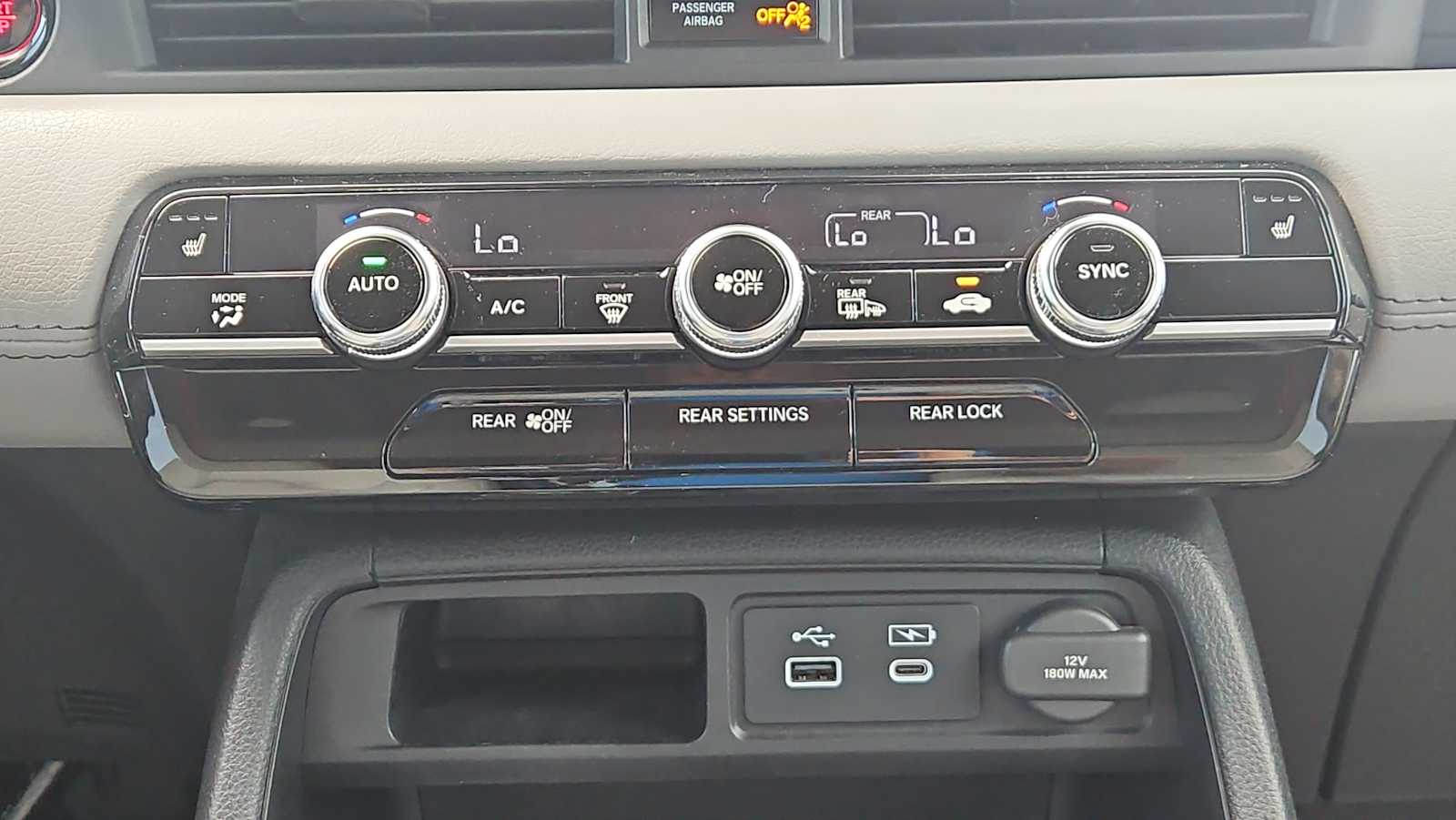 2023 Honda Pilot Touring - Photo 17