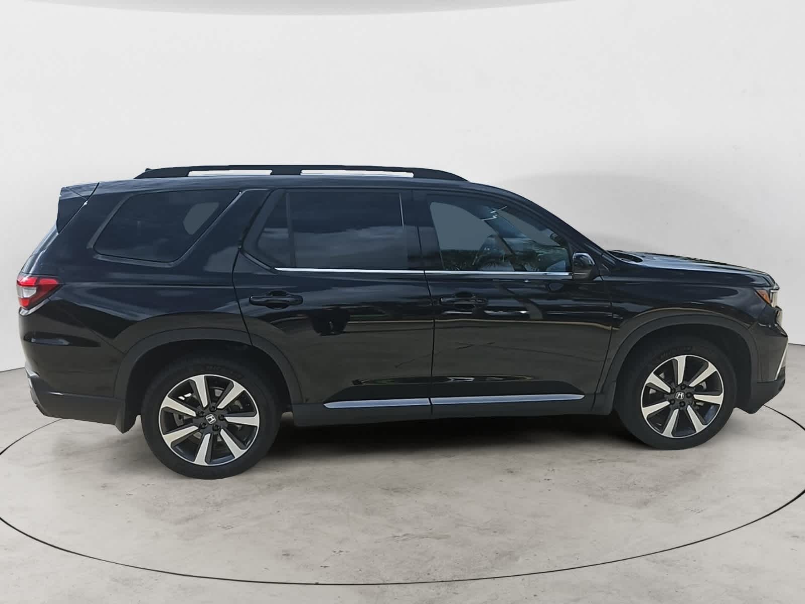 2024 Honda Pilot Touring 12