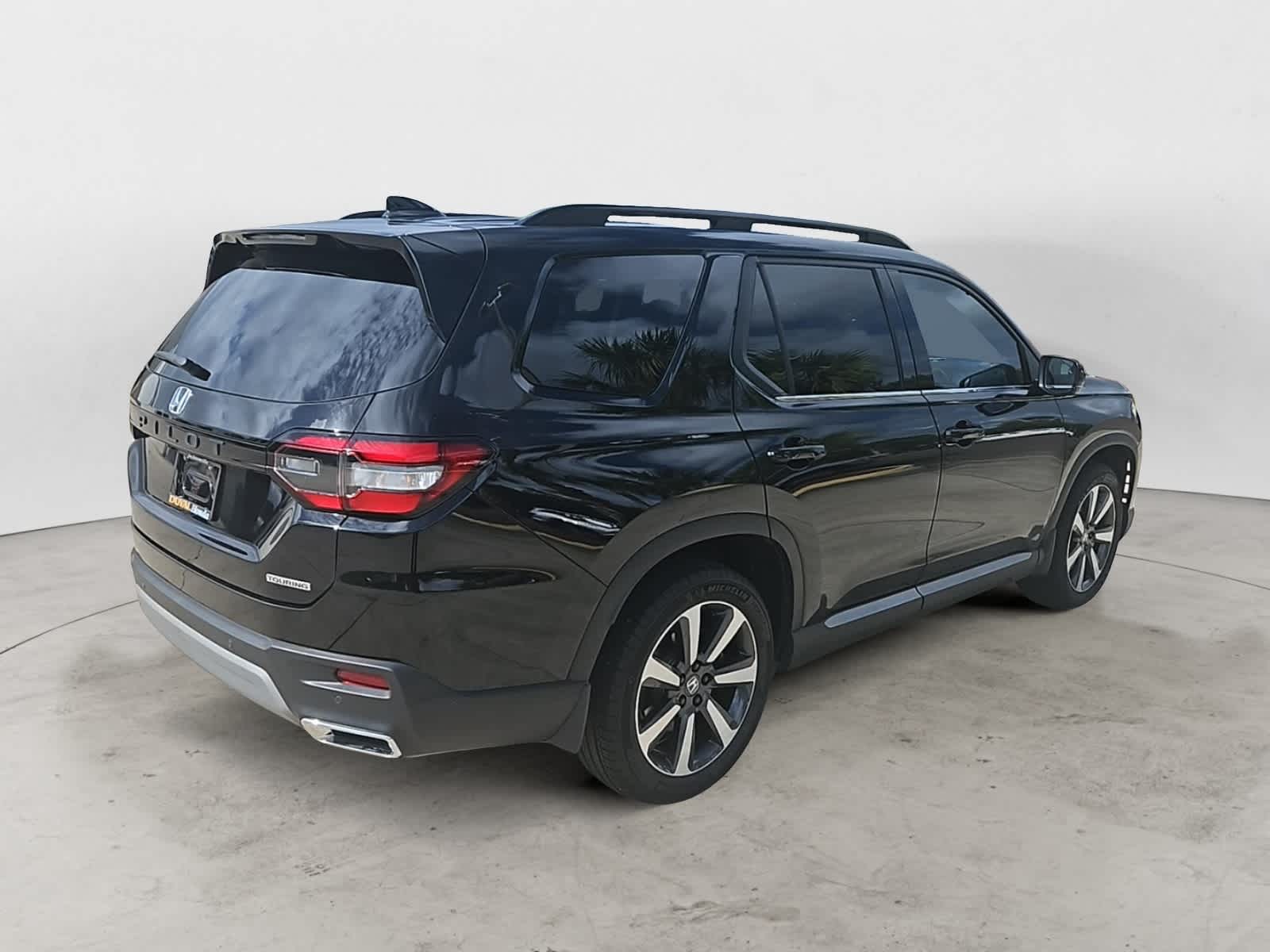 2024 Honda Pilot Touring 10