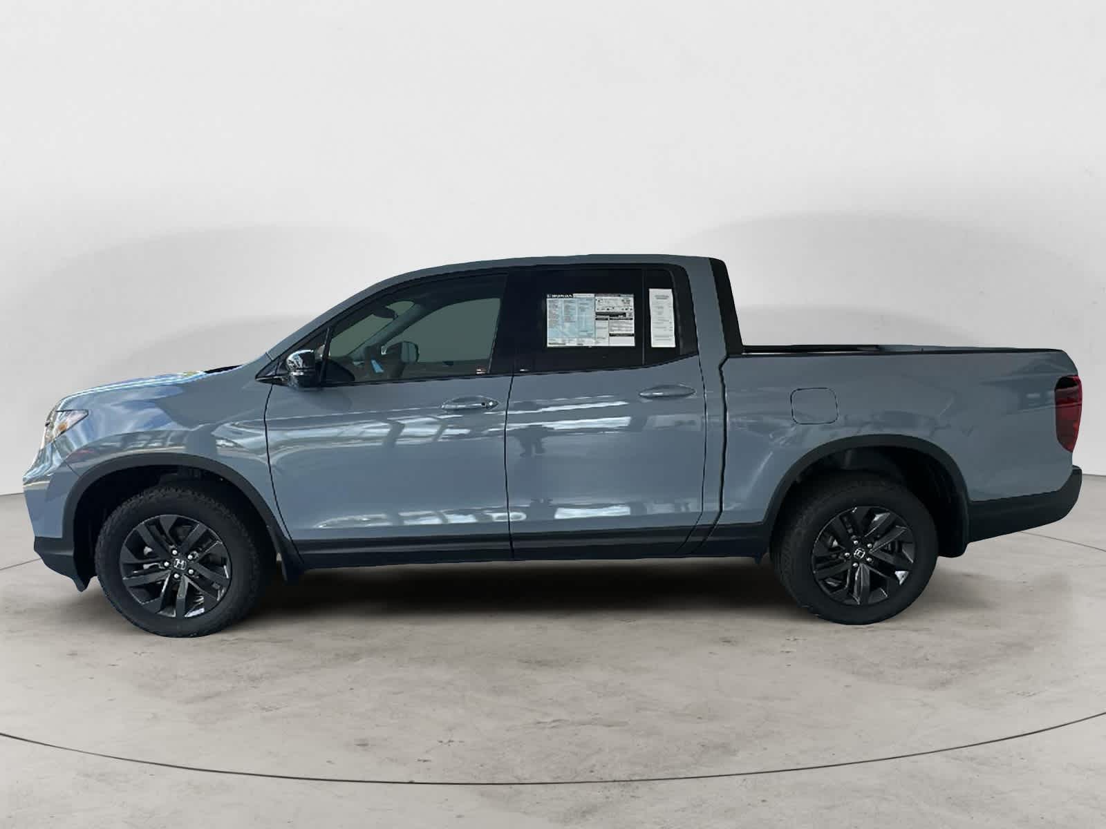 2025 Honda Ridgeline Sport AWD 2