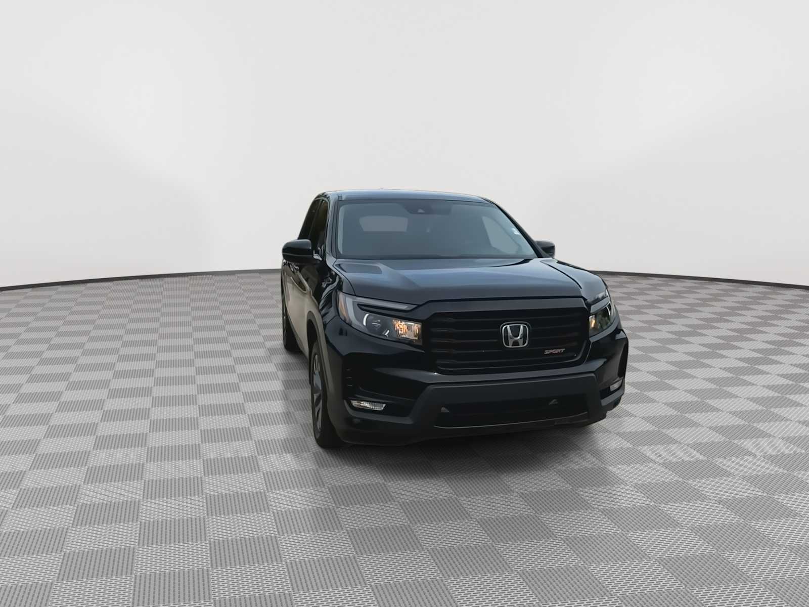 2023 Honda Ridgeline Sport AWD 3