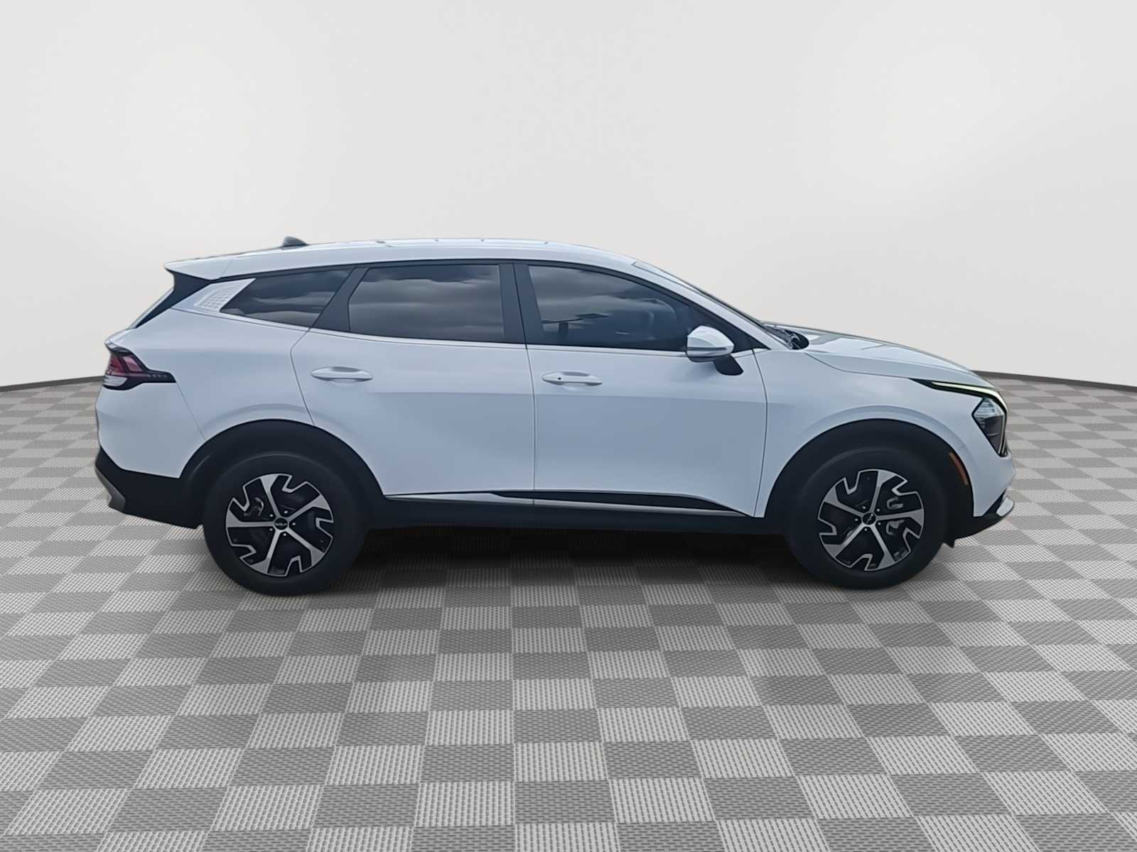 2023 Kia Sportage EX - Photo 9