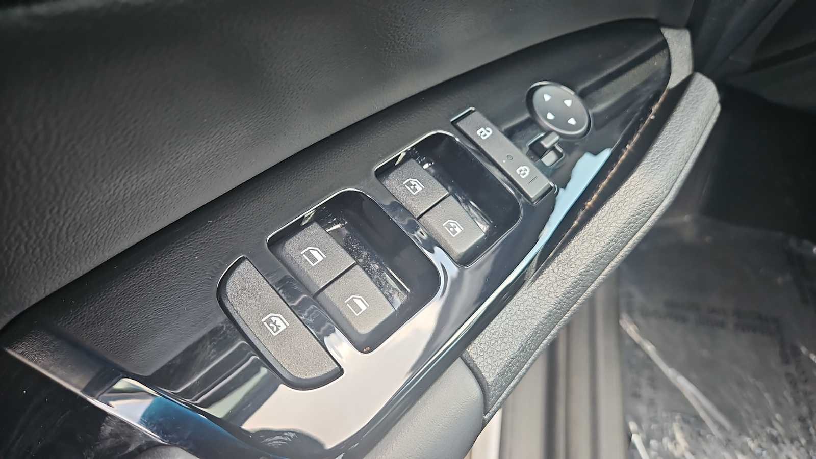 2023 Kia Sportage EX - Photo 15