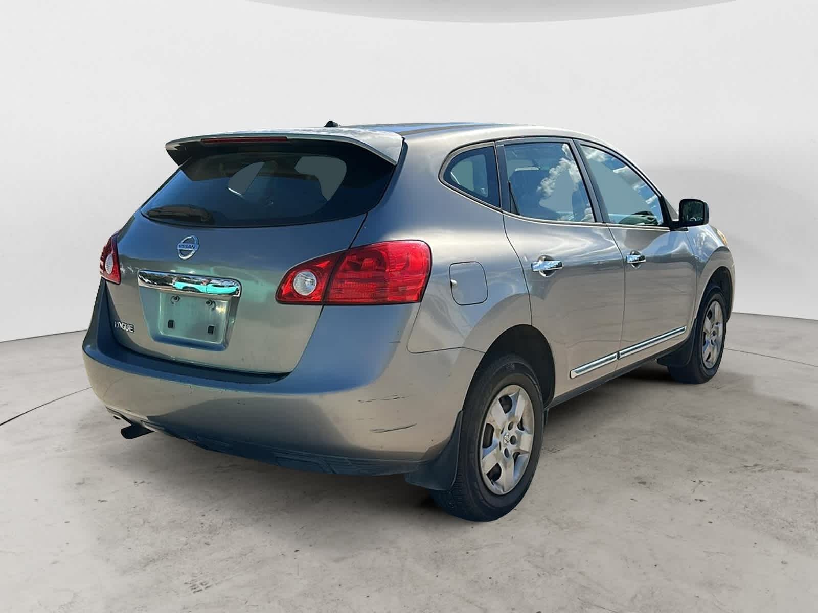 2011 Nissan Rogue S 5