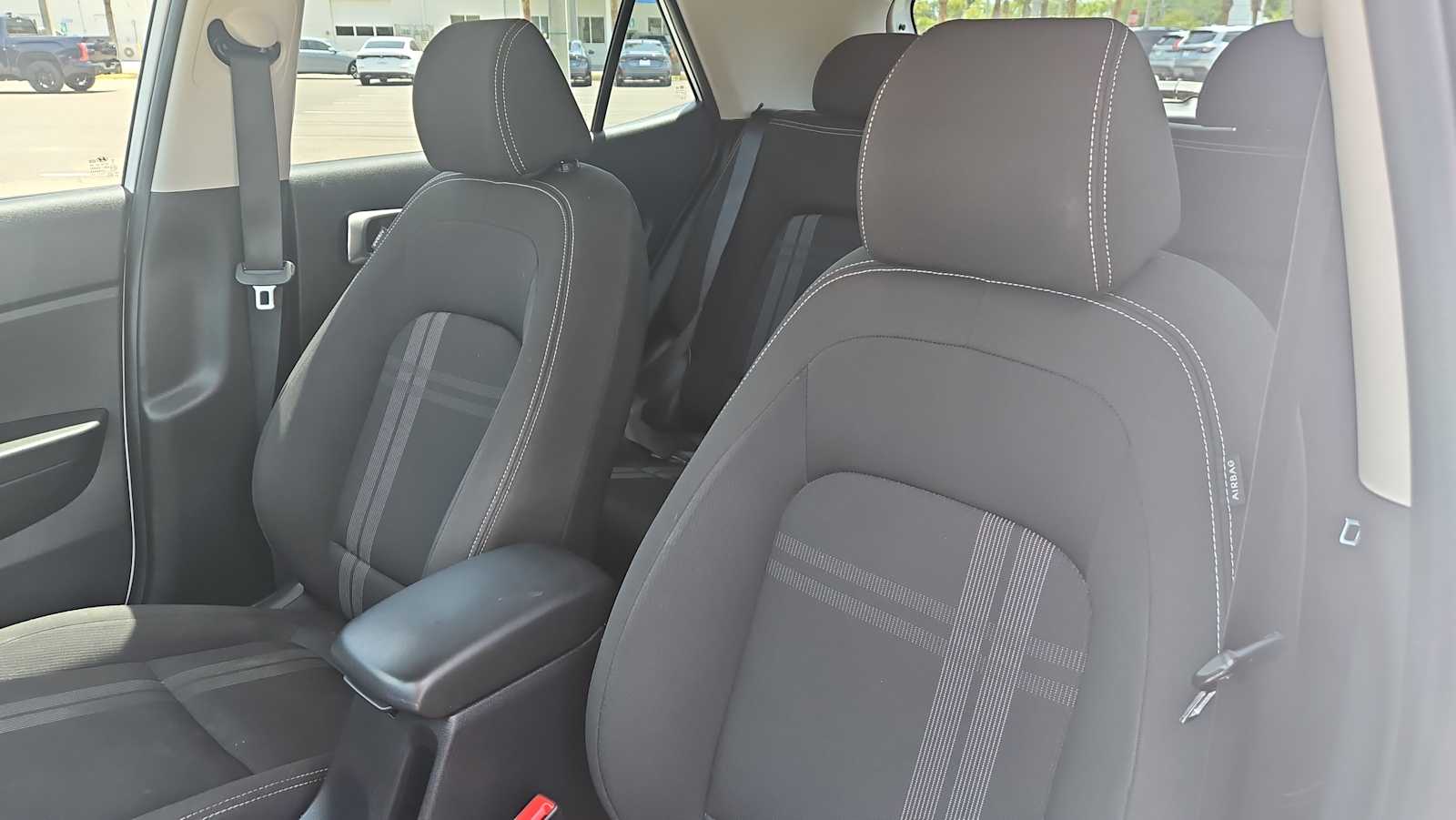2022 Hyundai Venue SEL - Photo 13