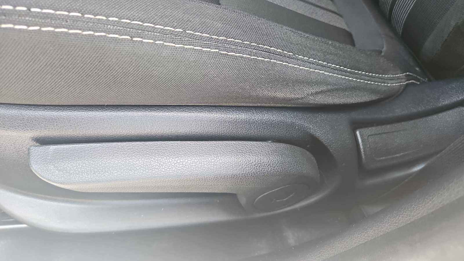 2022 Hyundai Venue SEL - Photo 14