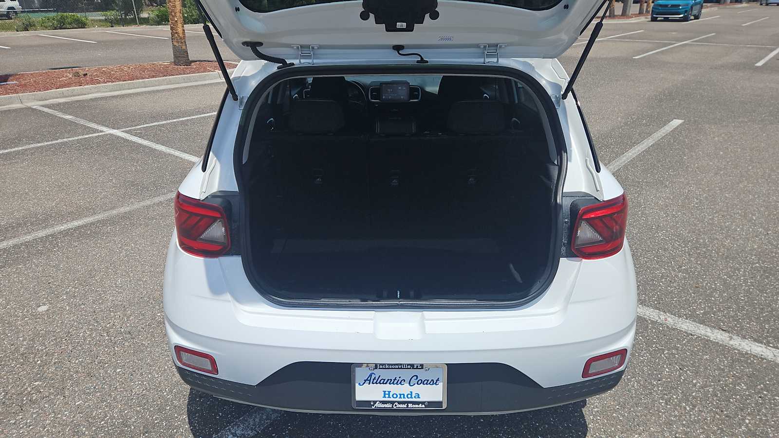 2022 Hyundai Venue SEL - Photo 21