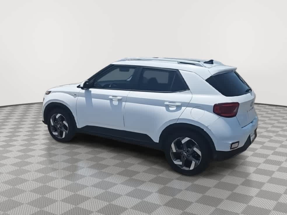2022 Hyundai Venue SEL - Photo 6